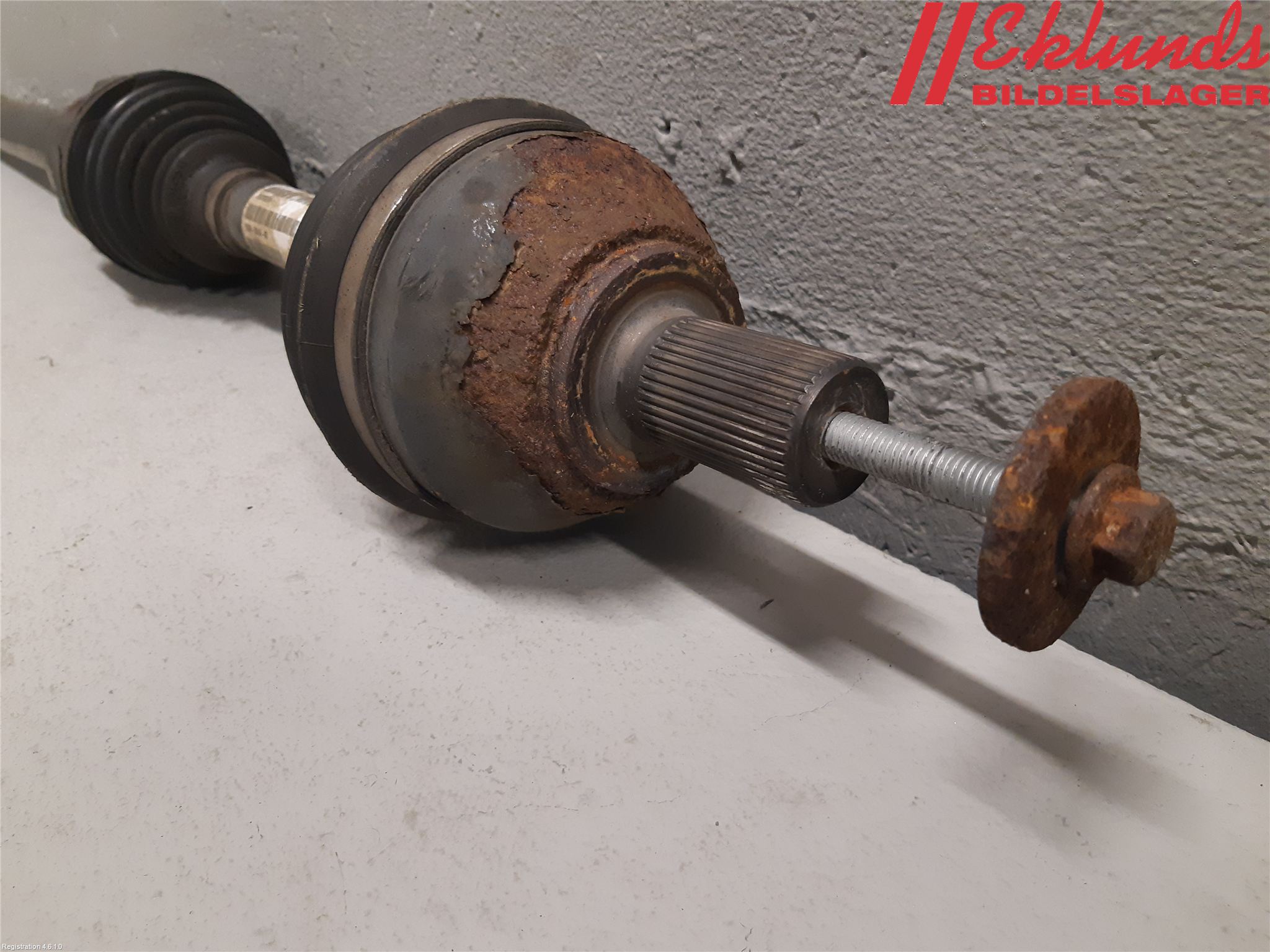 Volvo V70 08-13 Drivaxel Fram Höger