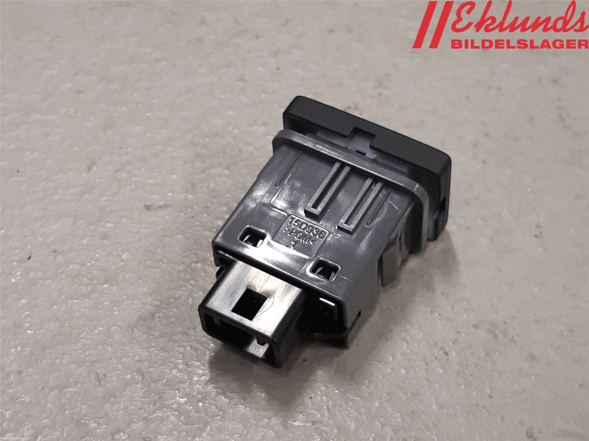 Toyota C-HR 16-23 Strömställare Tanklucka