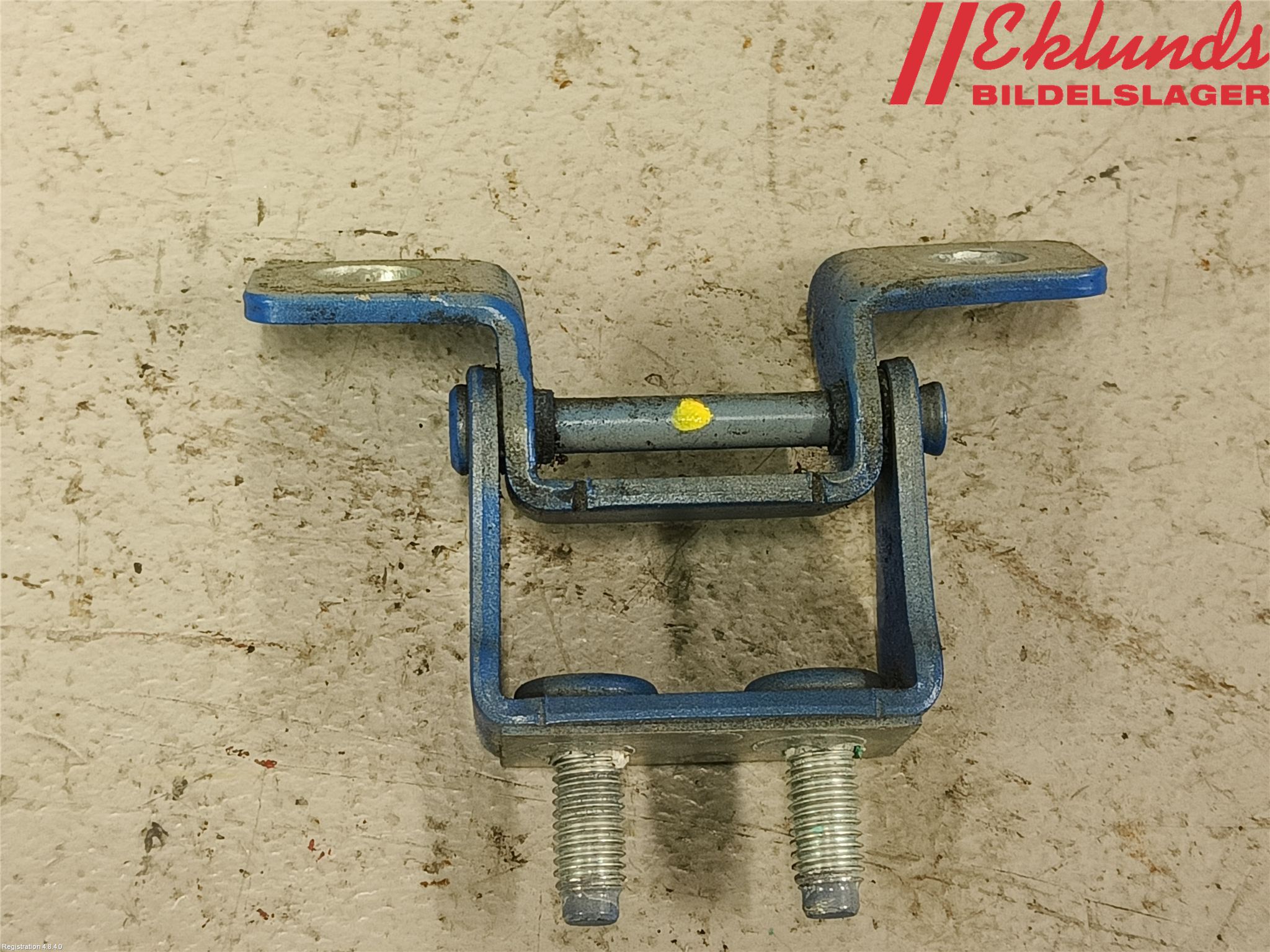 Kia XCEED 19- Bakluckegångjärn Hö