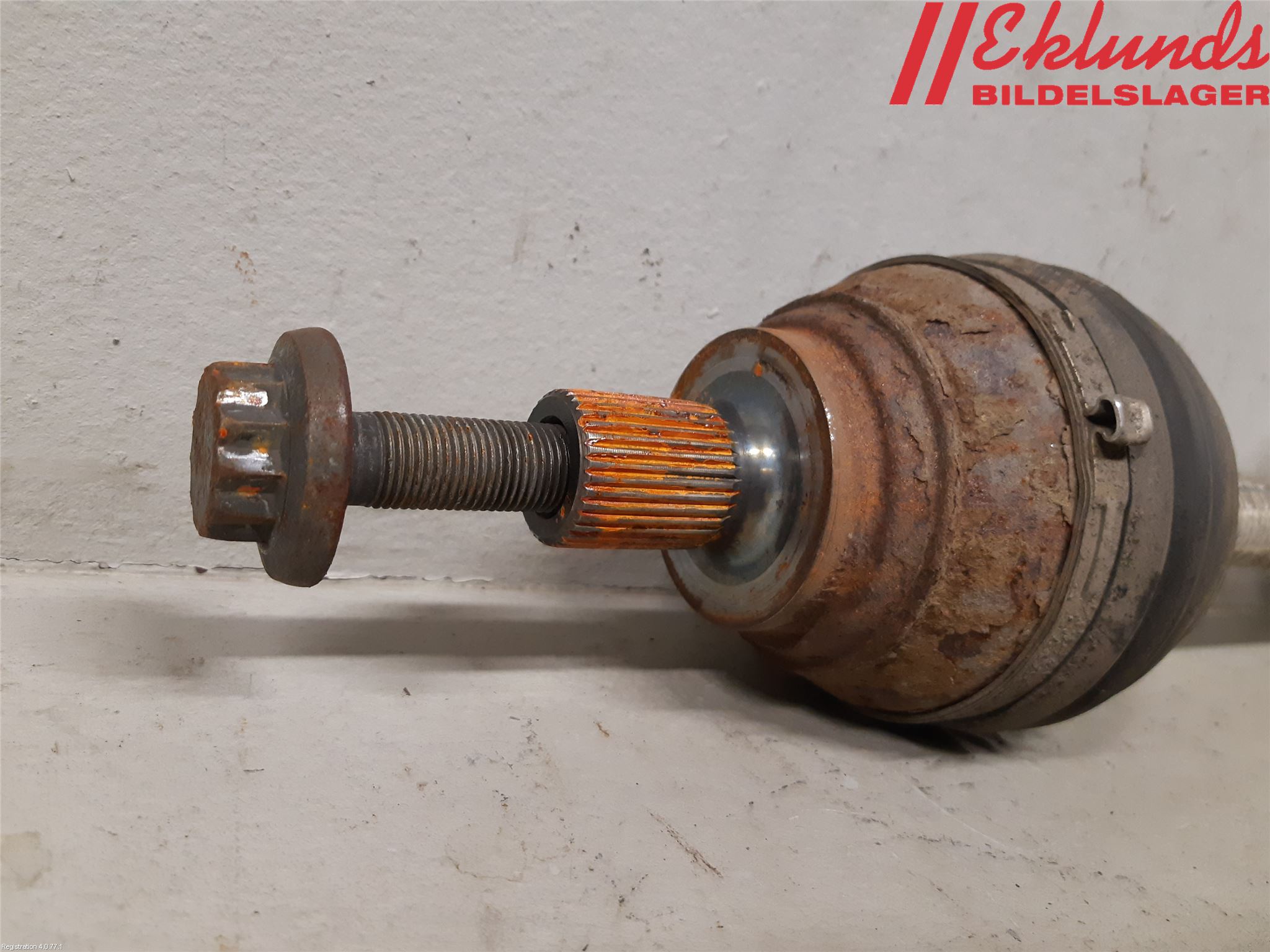 Audi Q2/SQ2 17- Drivaxel Fram Vänster