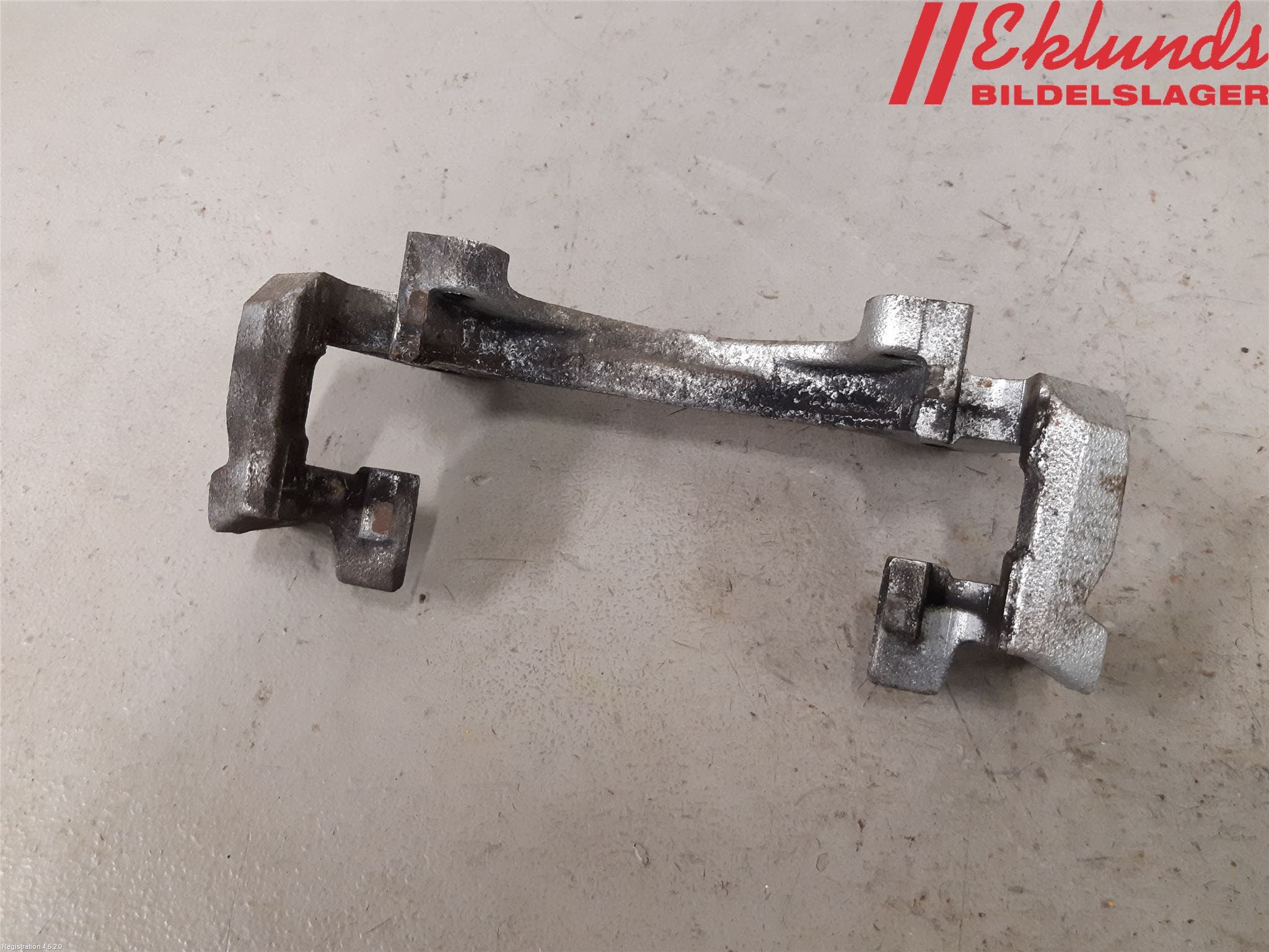 Toyota YARIS XP21 20- Bromsokshållare