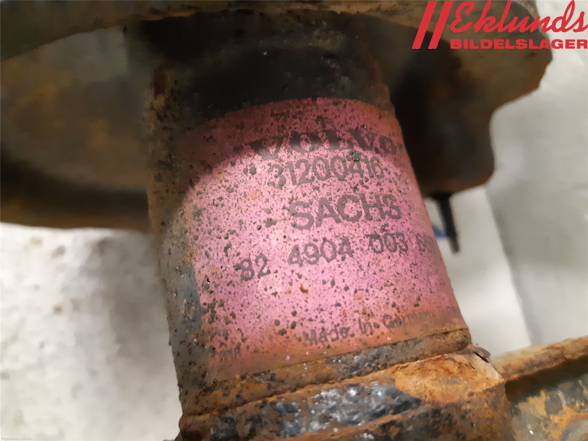 Volvo XC90 07-14 Fjäderben Fram Höger