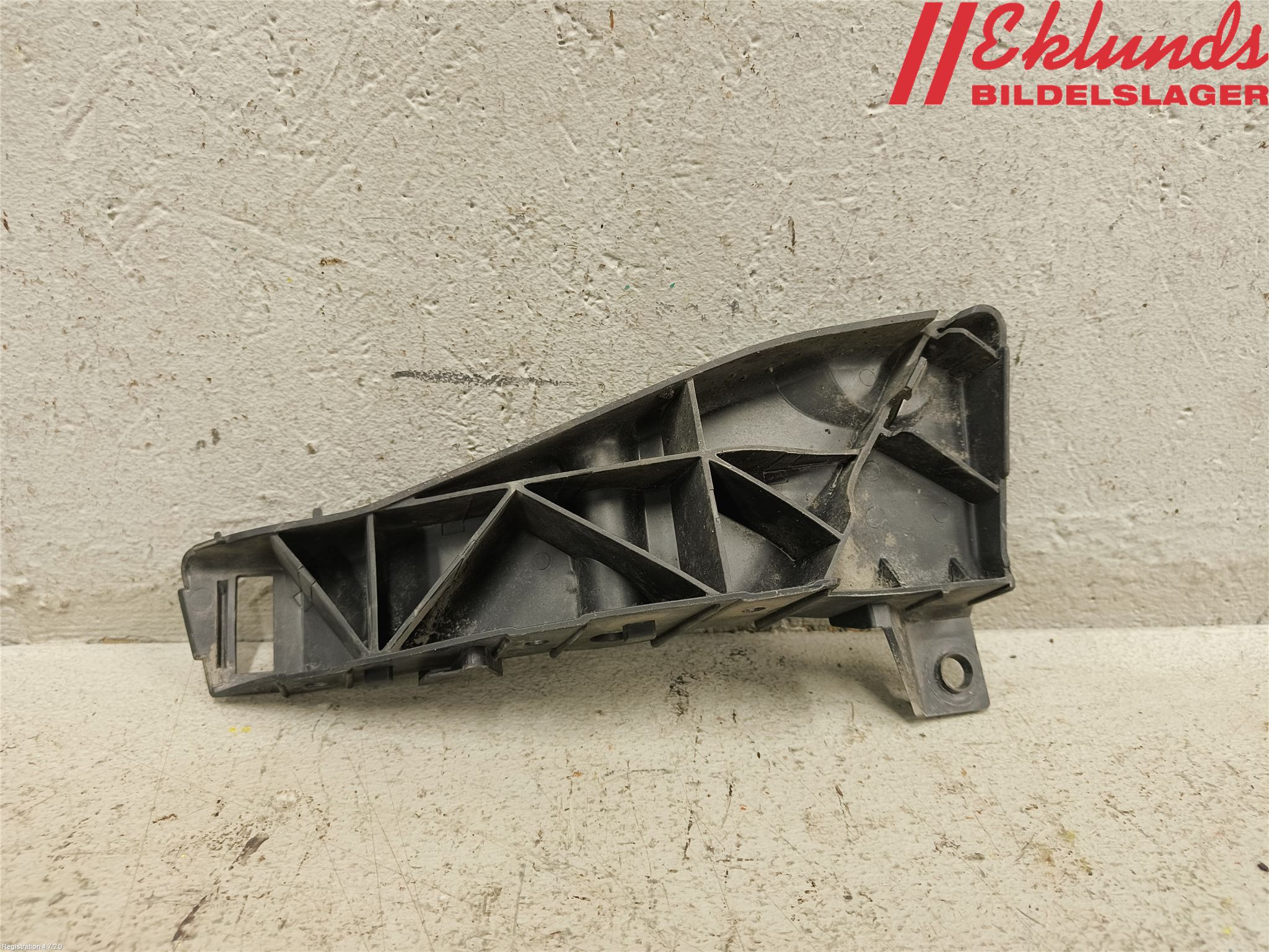 Seat IBIZA IV 08-16 Stötfångarfäste Bak Hö