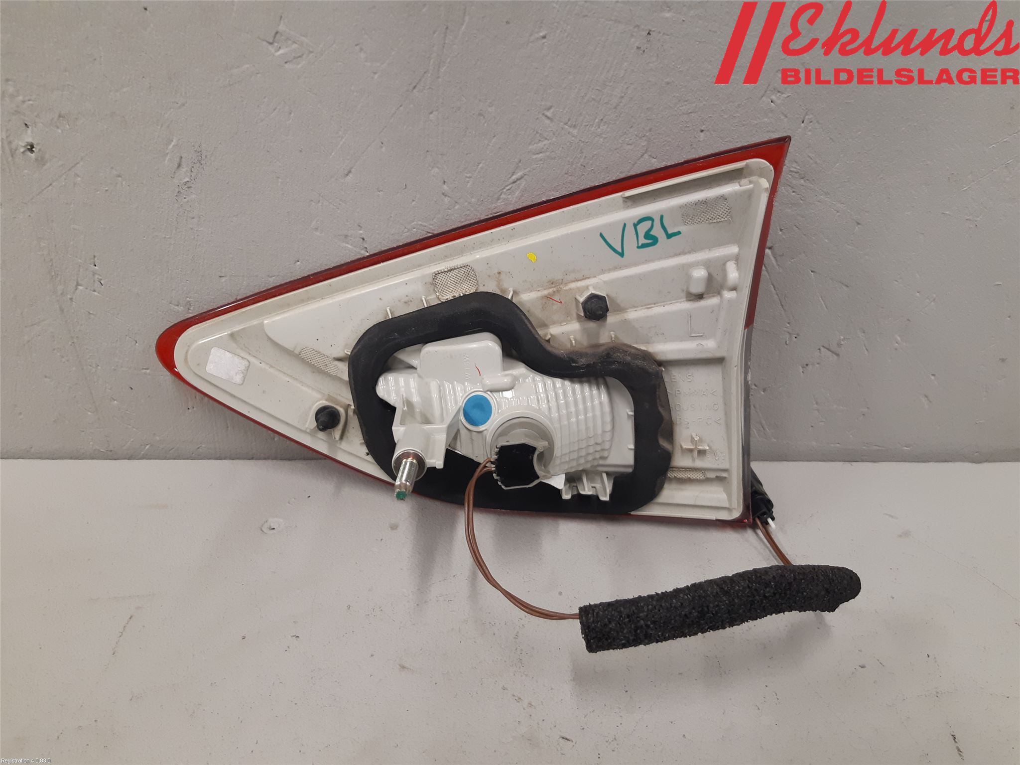 Ford KUGA 13-16 Bakljus Lucka Vä