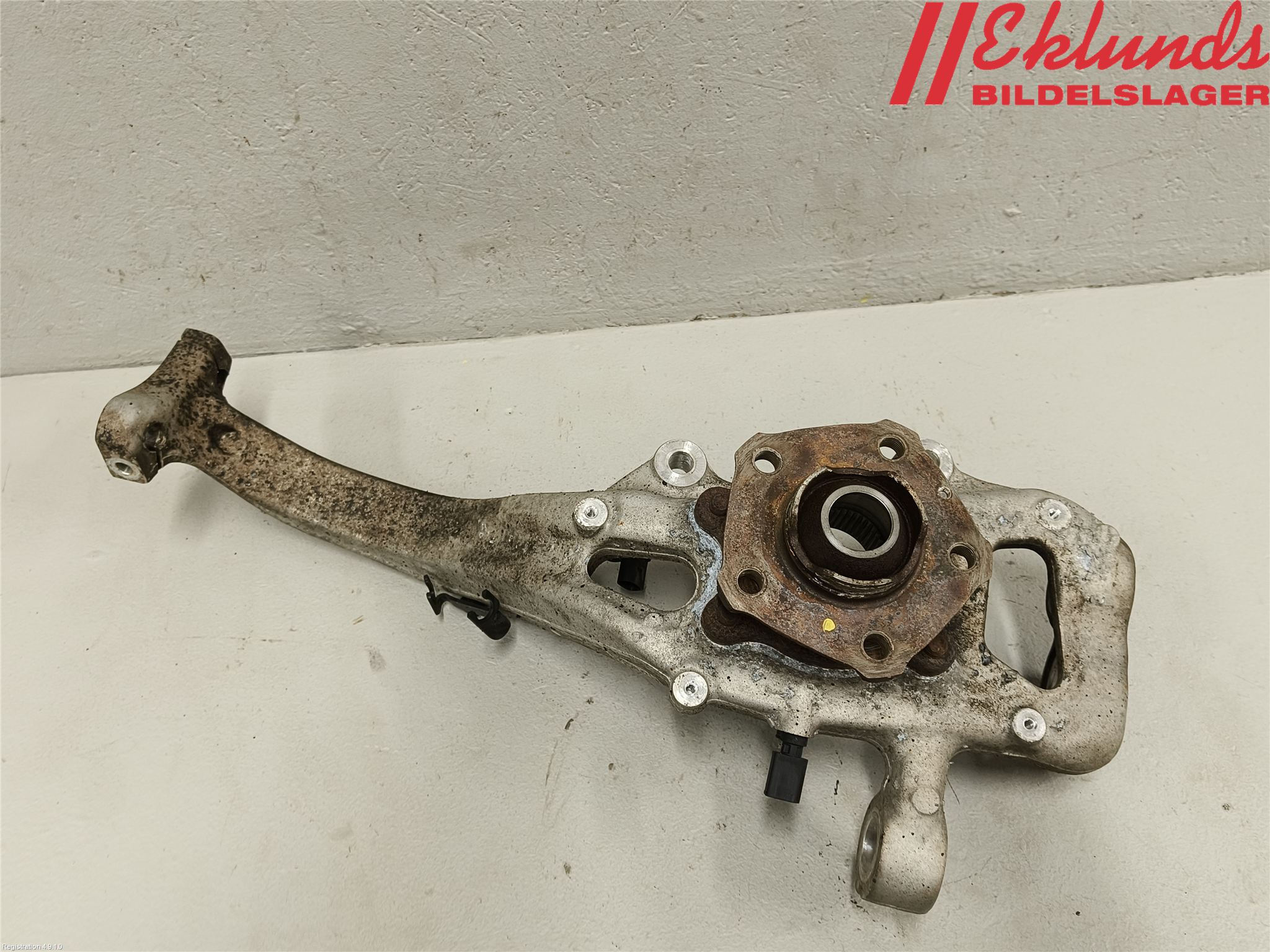 Audi Q7/SQ7 Styrspindel Lagerhus Vä