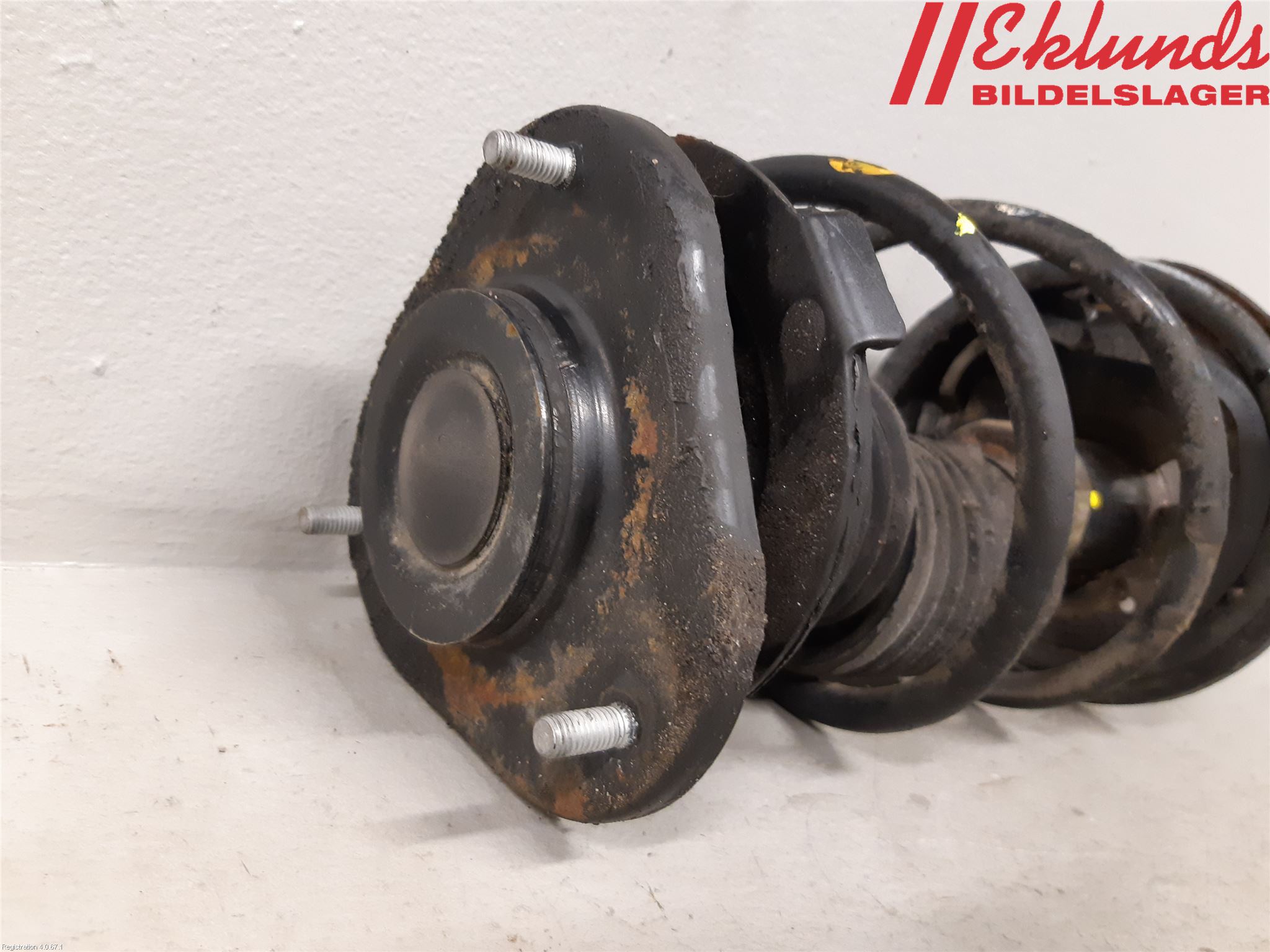Toyota CELICA    00-05 Fjäderben Fram Höger