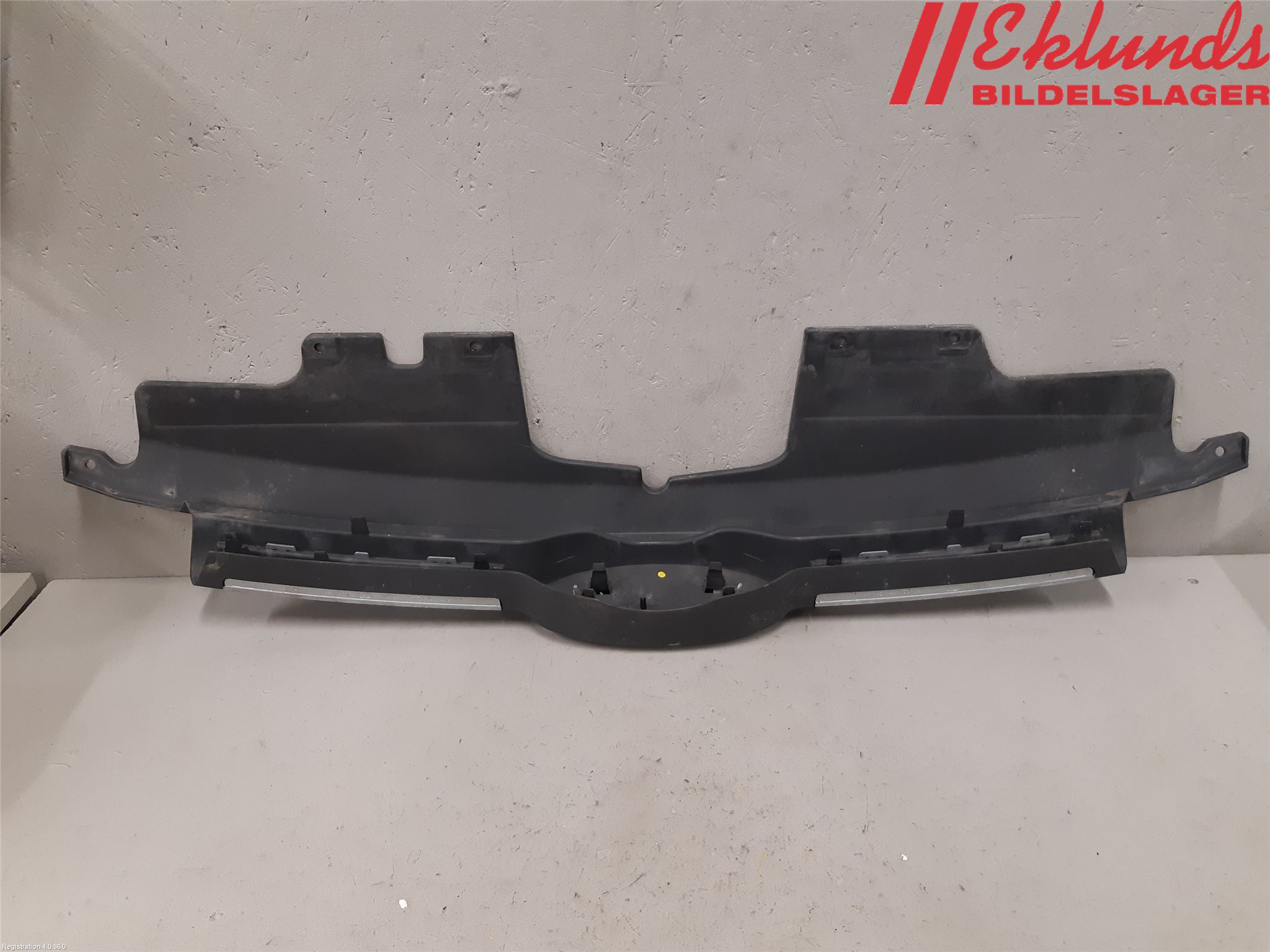 Ford TRANSIT/TOURNEO CUSTOM 13-24 Grill Komp