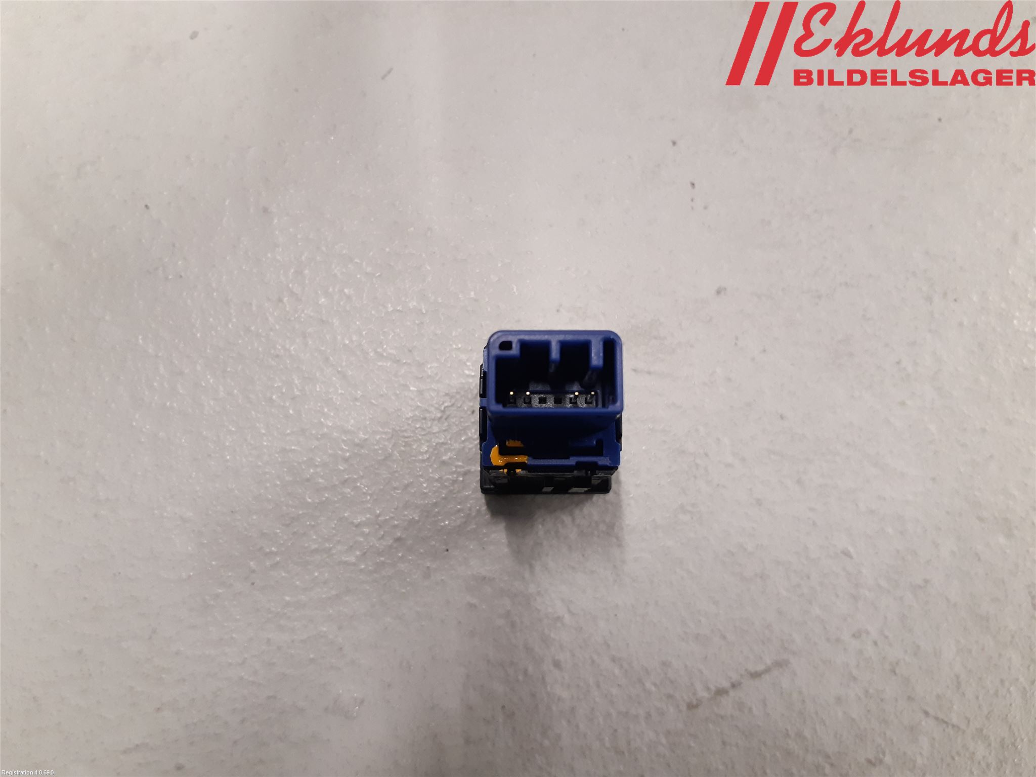 Toyota YARIS XP130 15-20 Strömställare Övrigt
