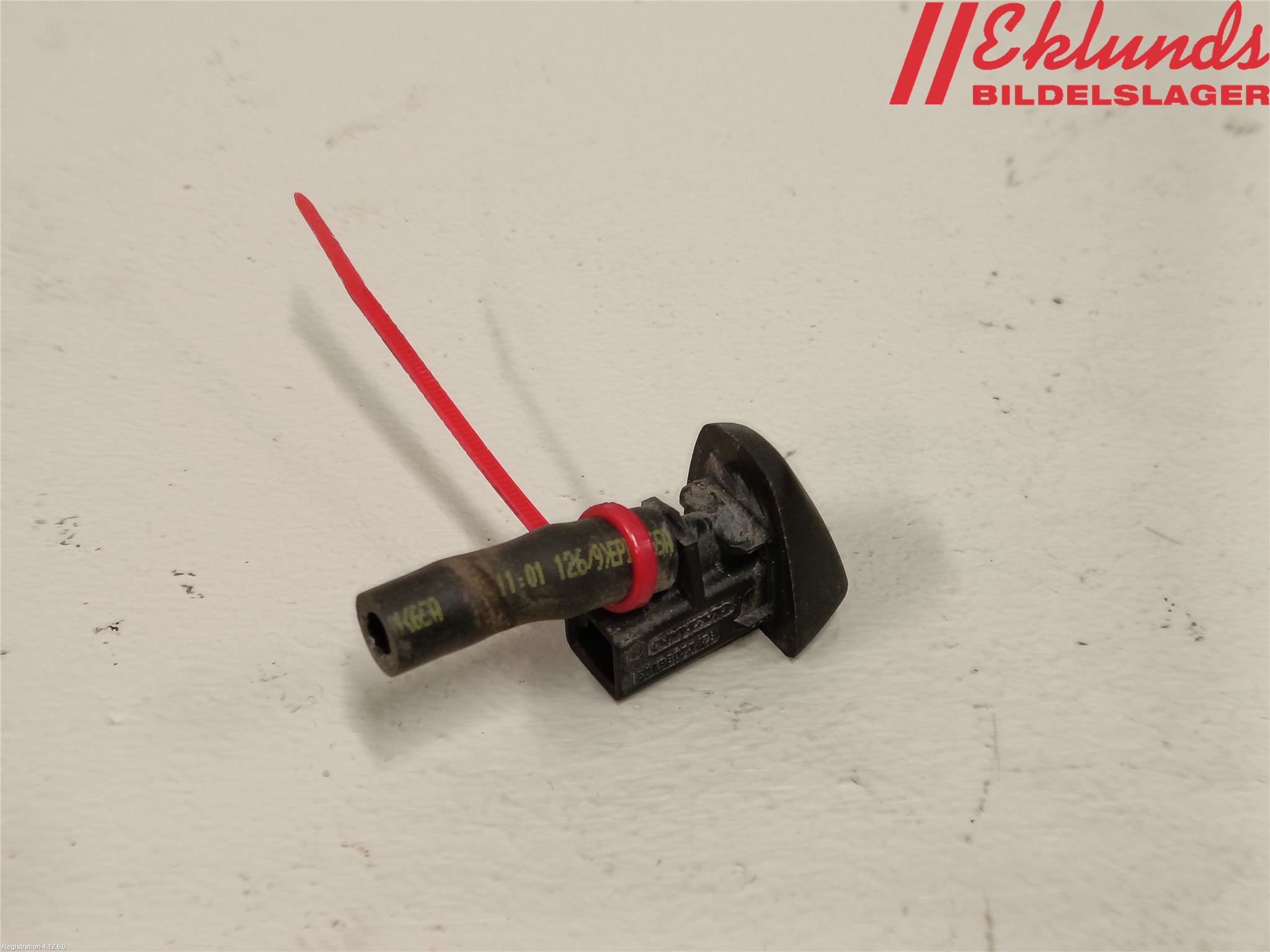 Volvo V70 08-13 Spolarmunstycke Rutor