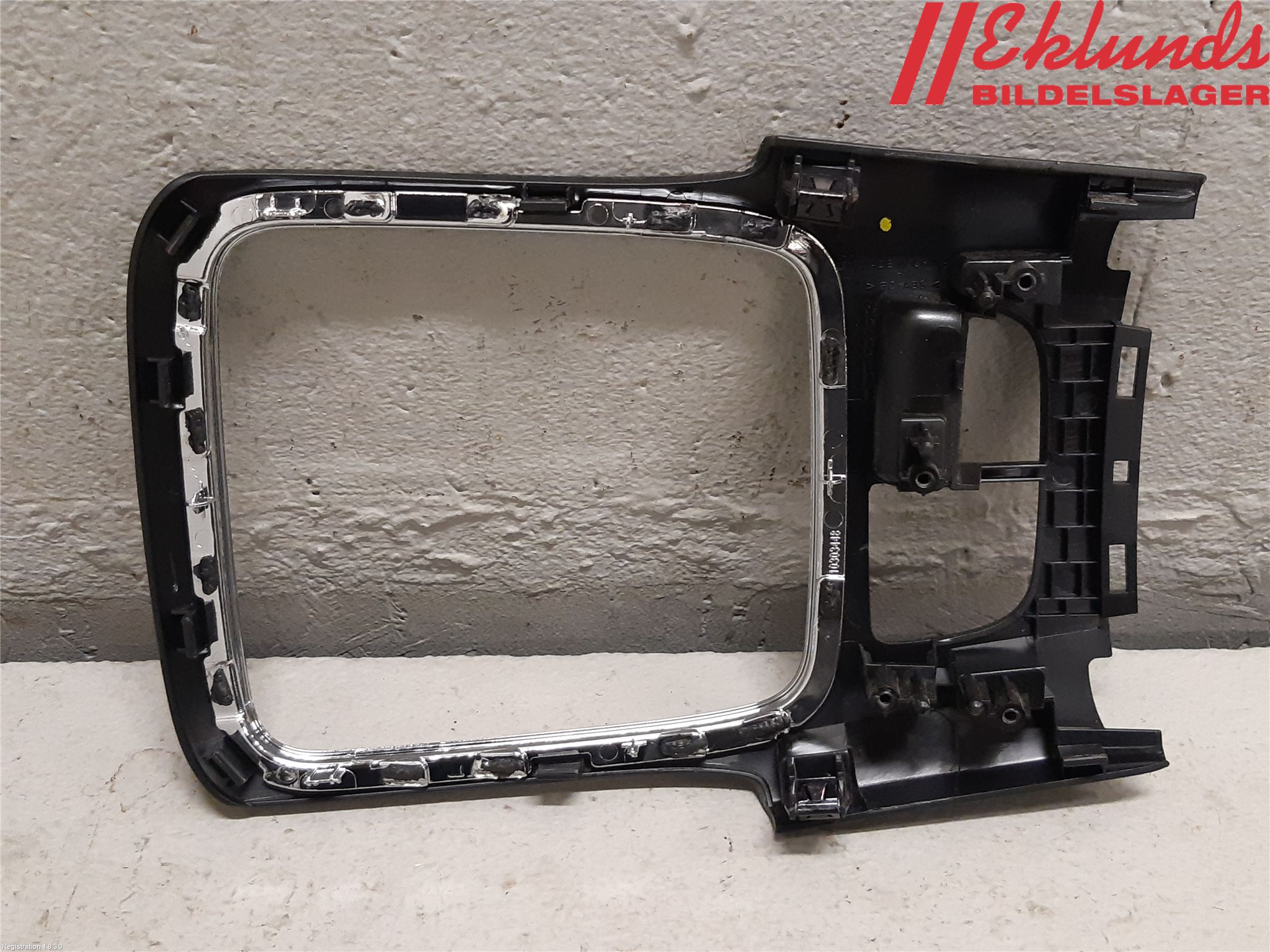 MG ZS EV 20- Inredning Sarg Växelspak