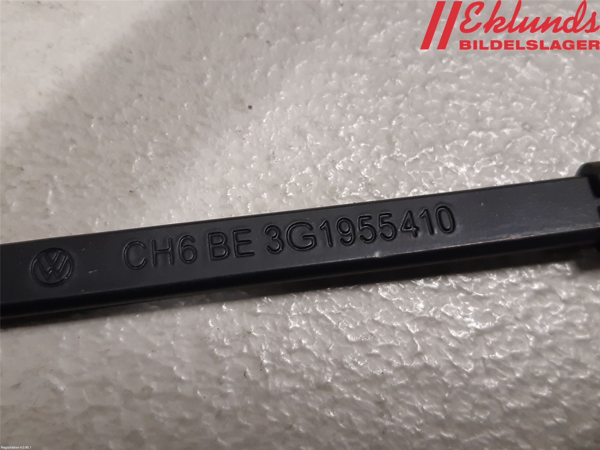 Volkswagen VW PASSAT 15-19 Torkararm Armar Vindruta
