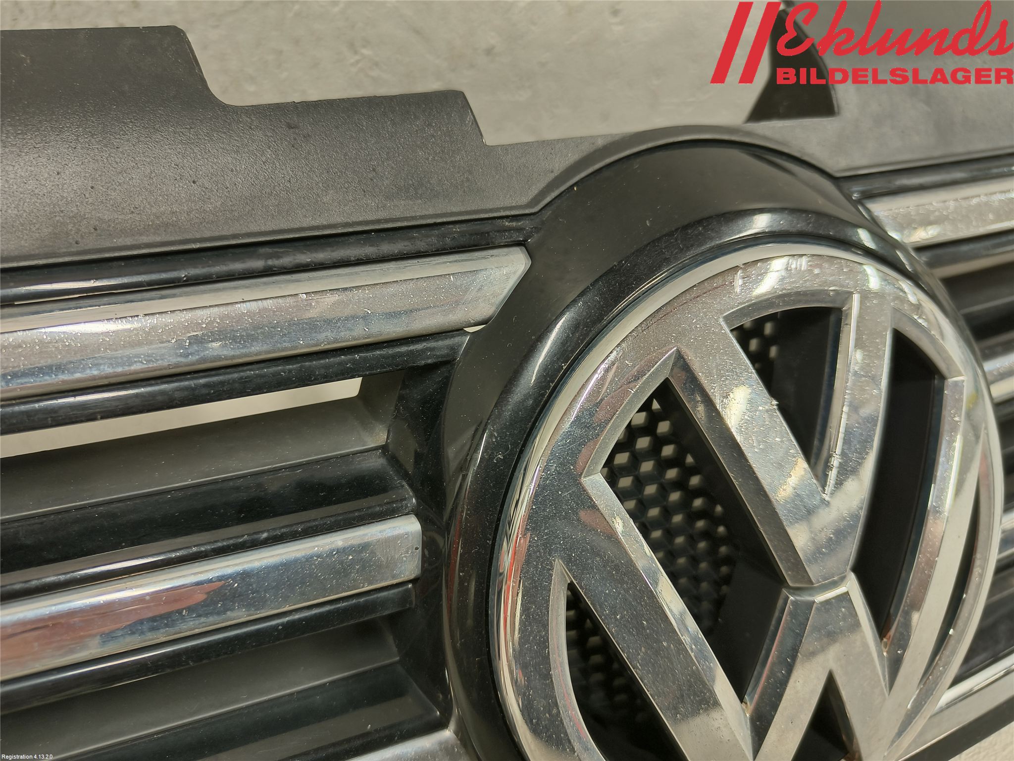 Volkswagen VW PASSAT 11-14 Grill Komp