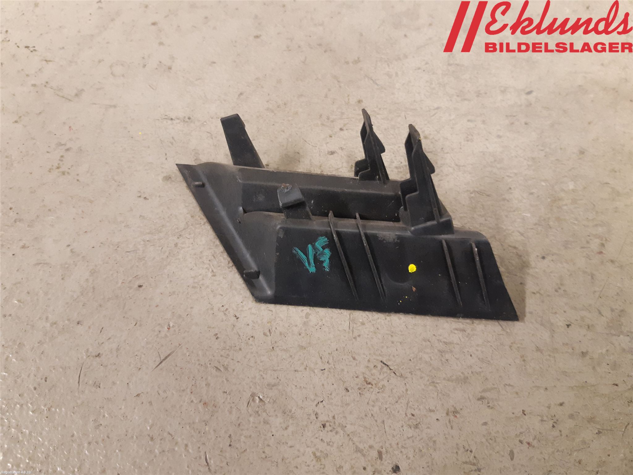 Toyota YARIS XP130 12-14 Stöt Utfyllnad-List-Grill