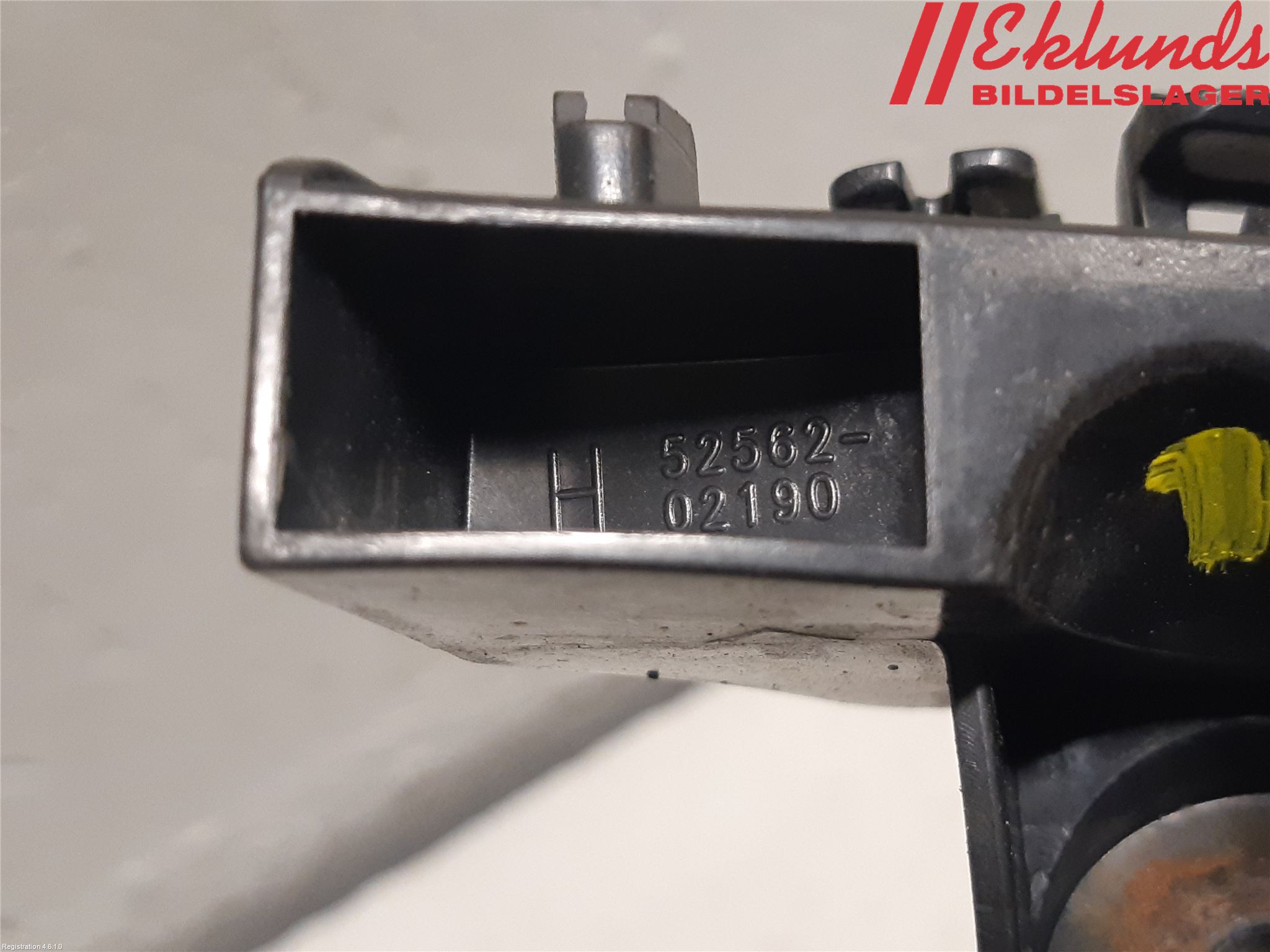 Toyota AURIS 13-19 Stötfångarfäste Bak Hö