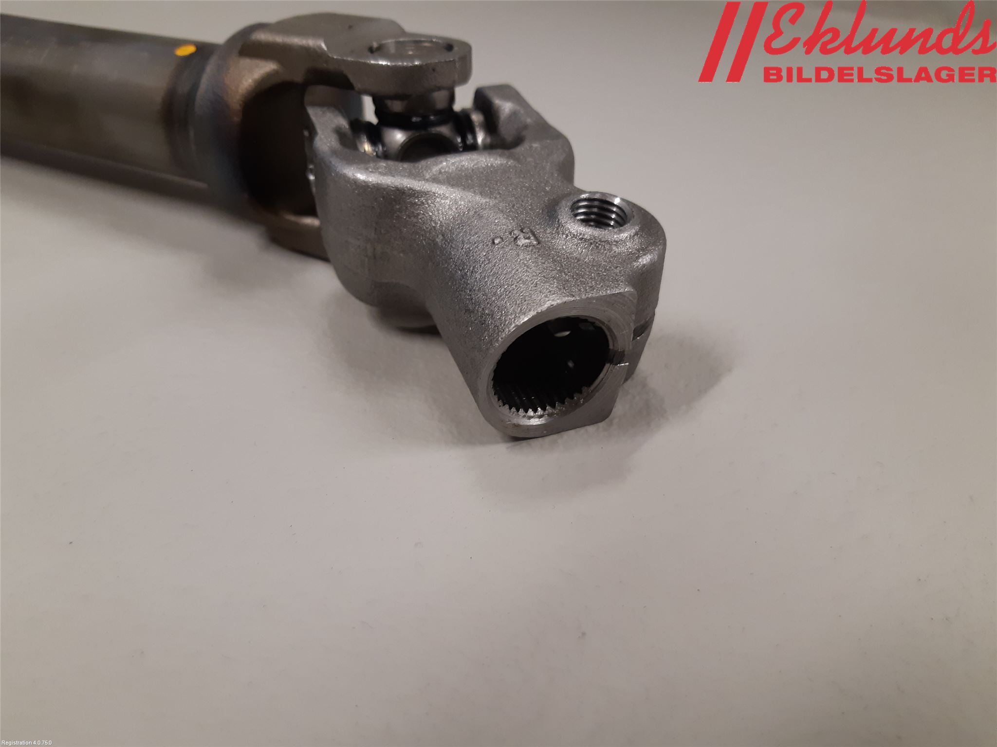 Toyota COROLLA 19- Rattaxelknut