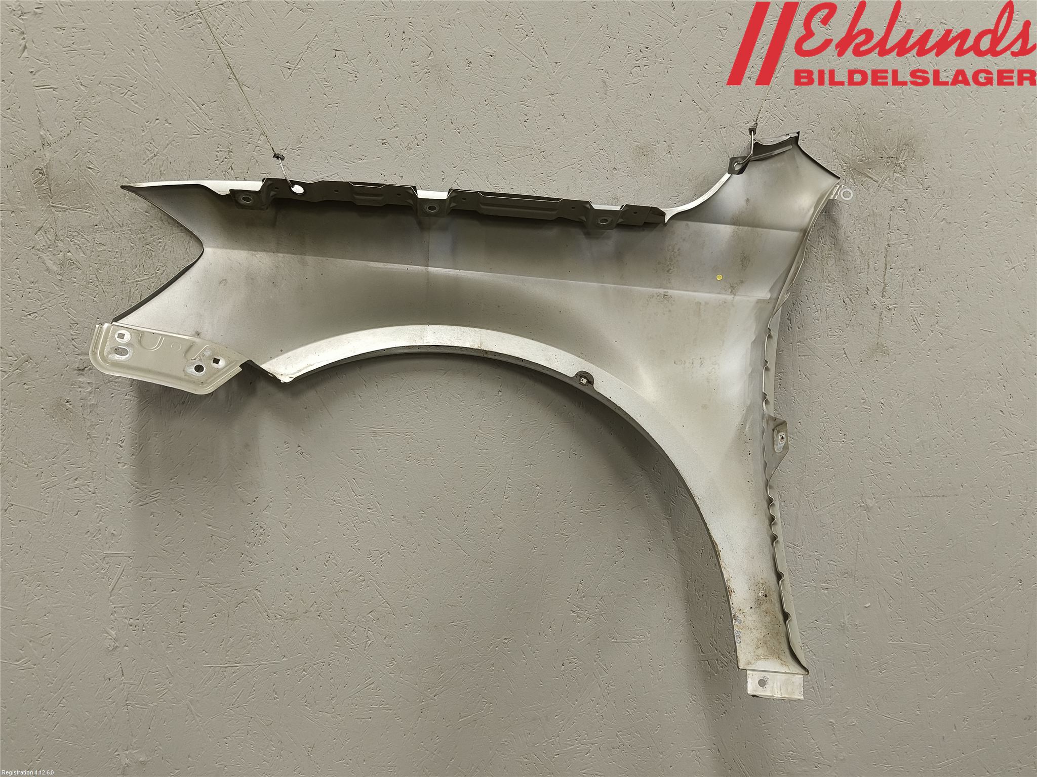 Volkswagen VW PASSAT 11-14 Skärm Fram Höger