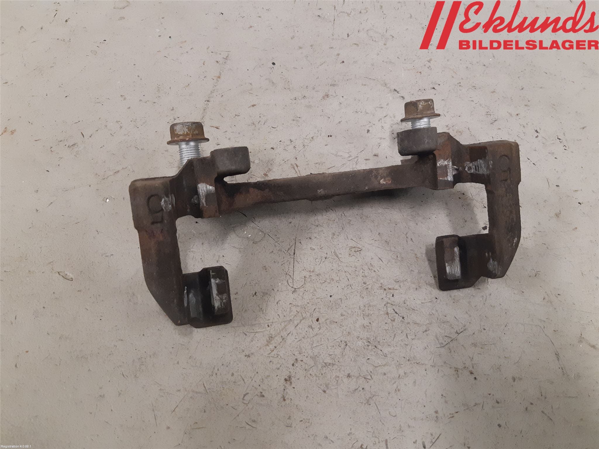 Toyota YARIS XP130 15-20 Bromsokshållare