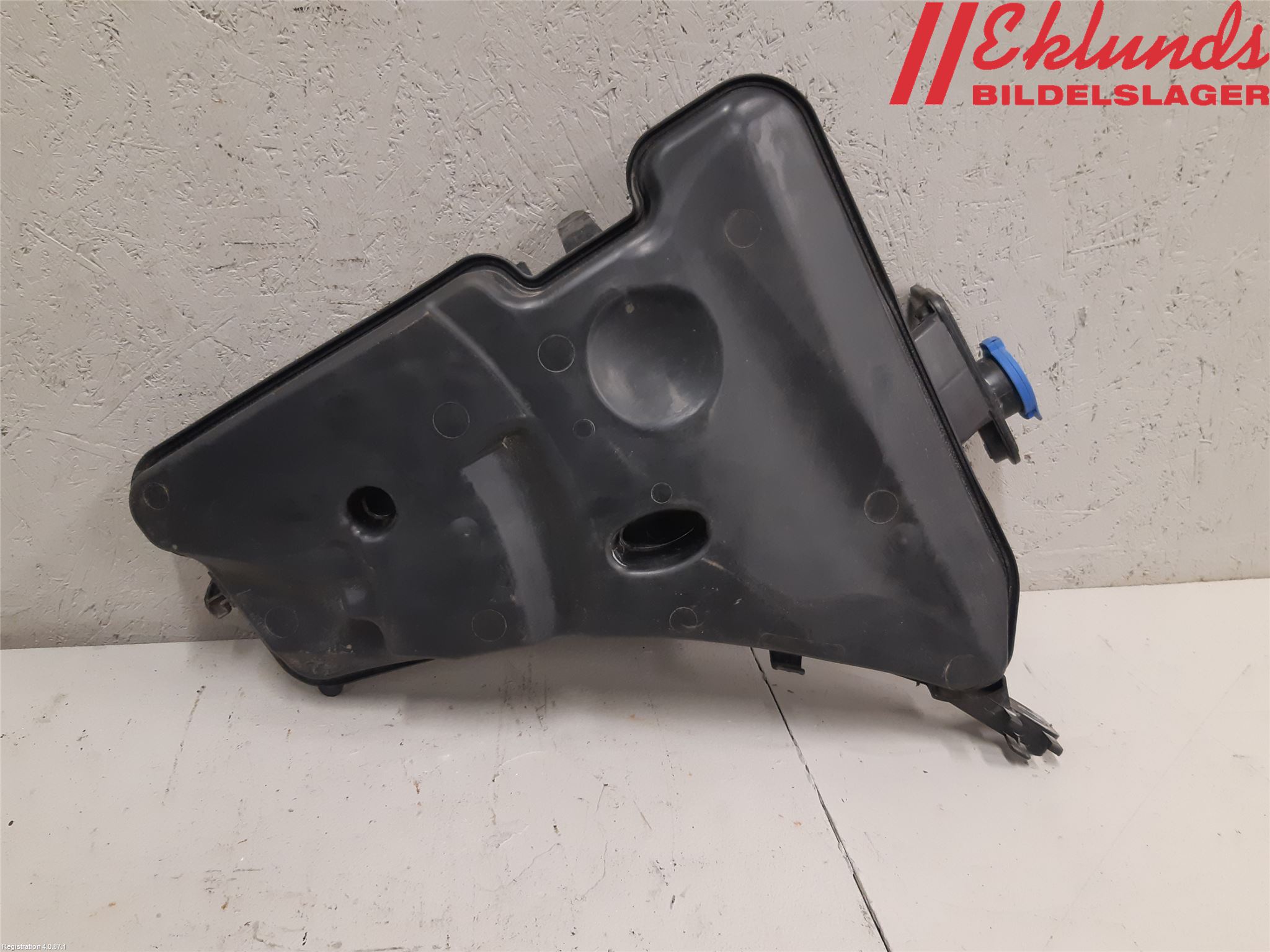 BMW 5 G30/G31/F90 17-23 Spolartank Vindruta-Strål
