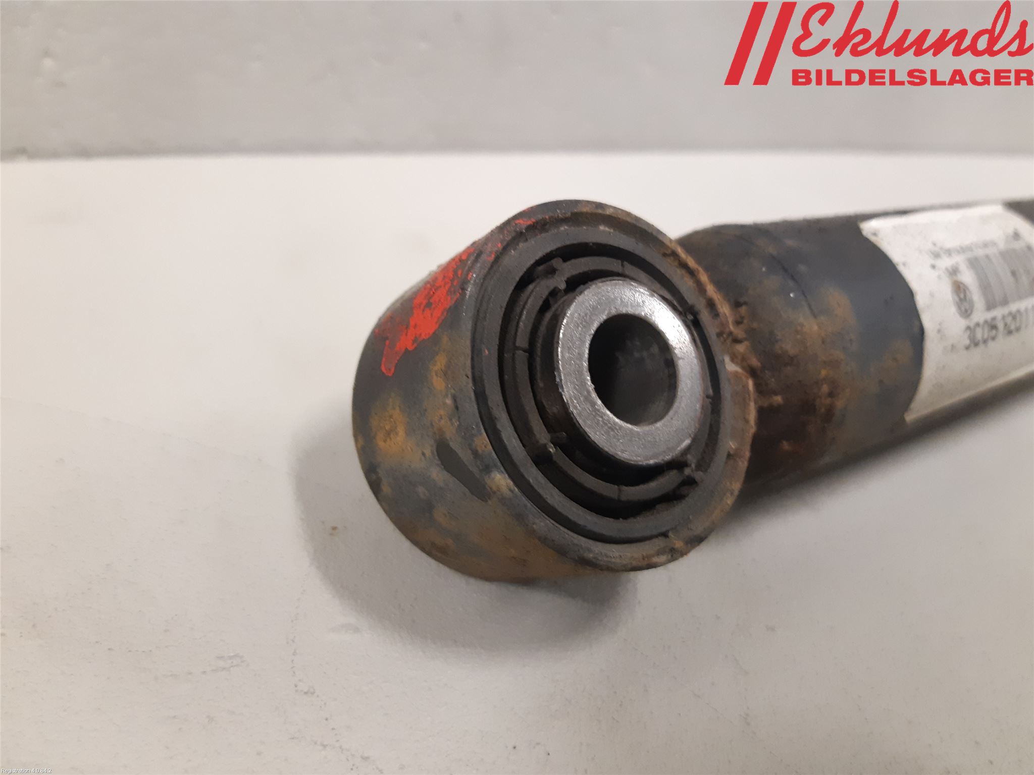 Volkswagen VW PASSAT 11-14 Stötdämpare Bak