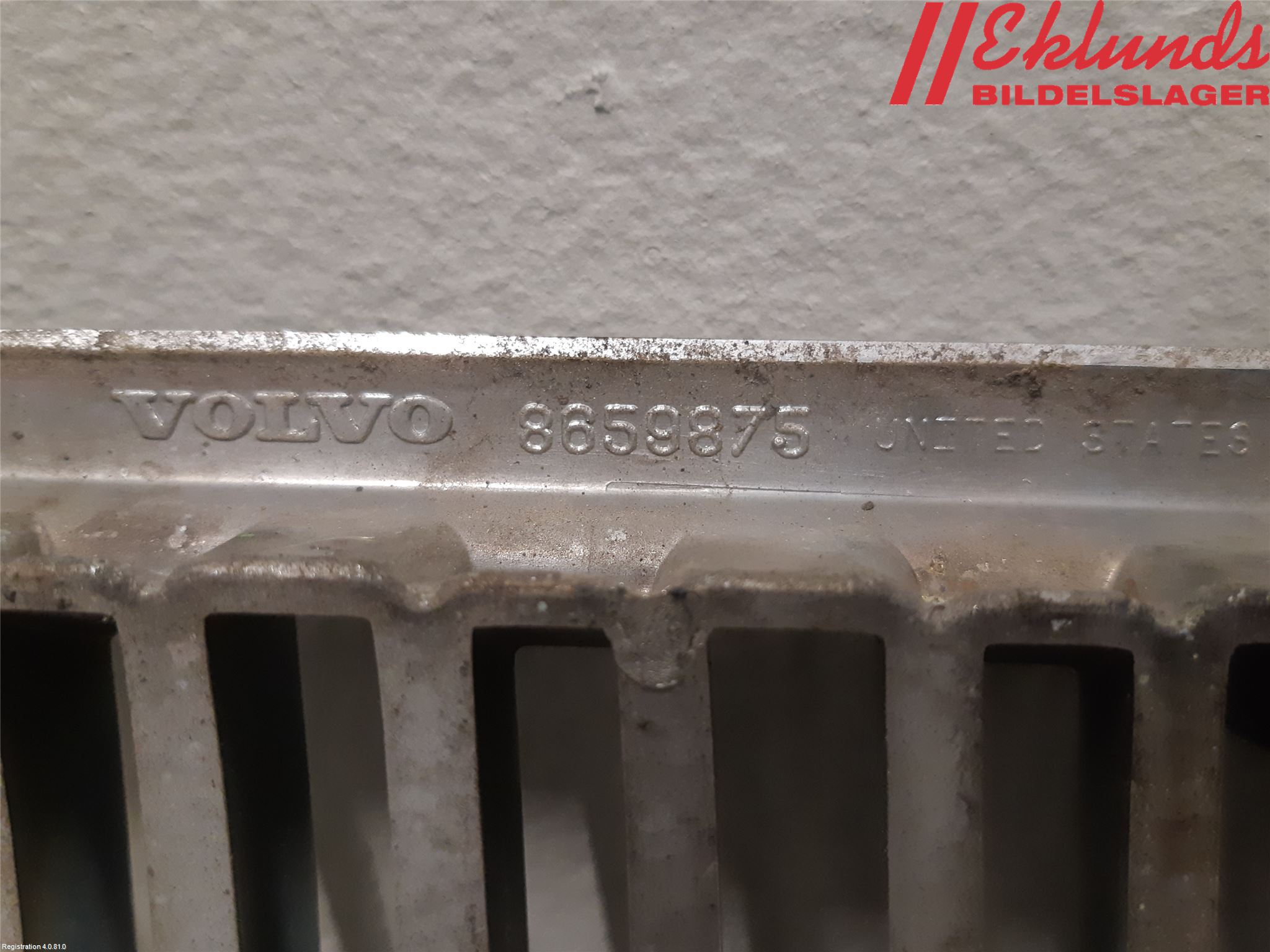 Volvo V70 00-04 Grill Komp