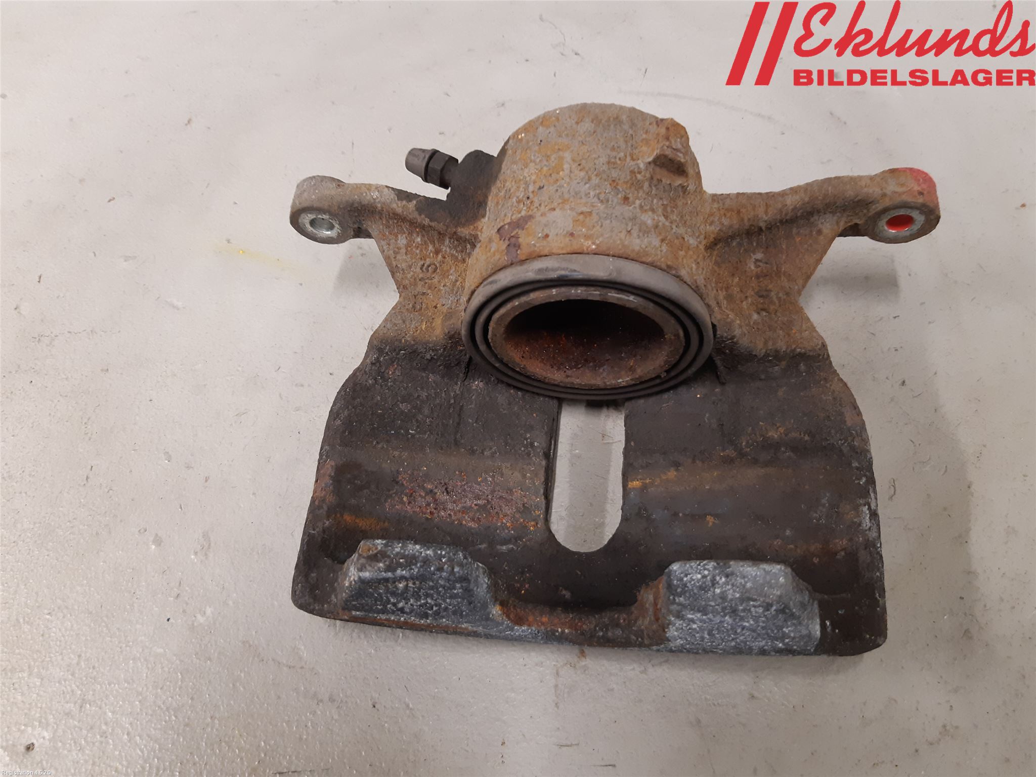 Volkswagen VW PASSAT 15-19 Bromsok Fram Vänster