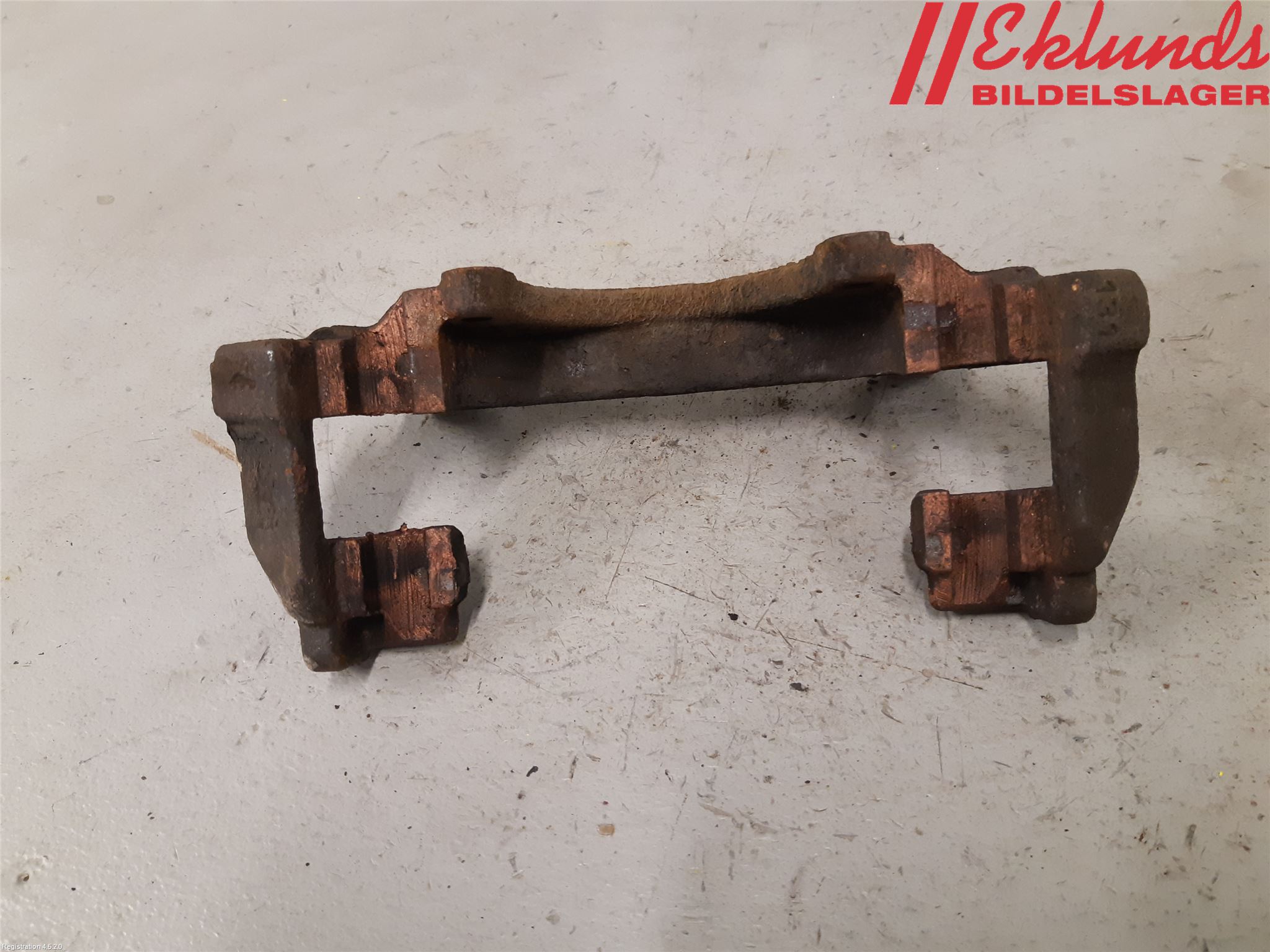 Volkswagen VW PASSAT 11-14 Bromsokshållare