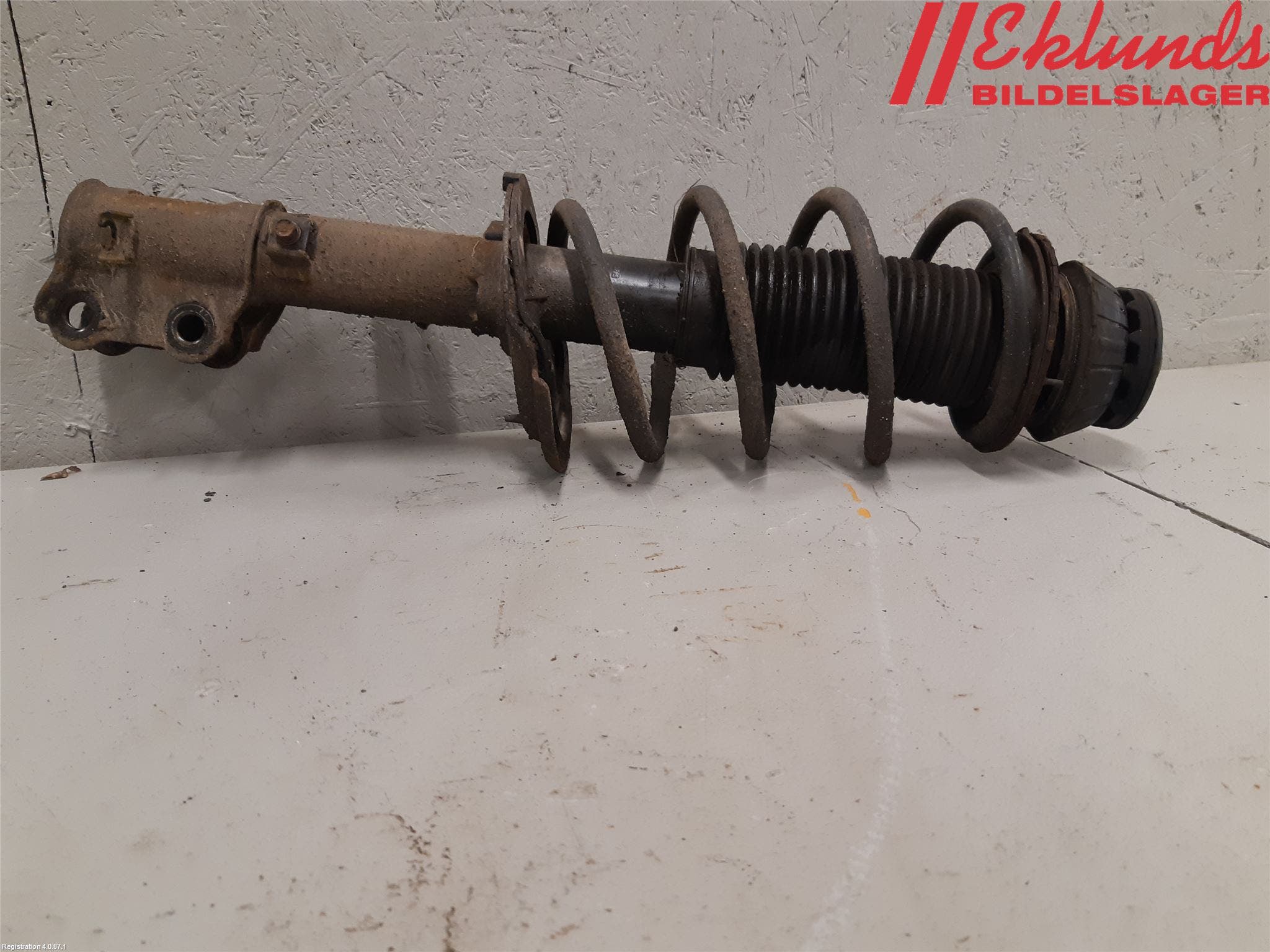 Kia RIO 12-16 Fjäderben Fram Höger