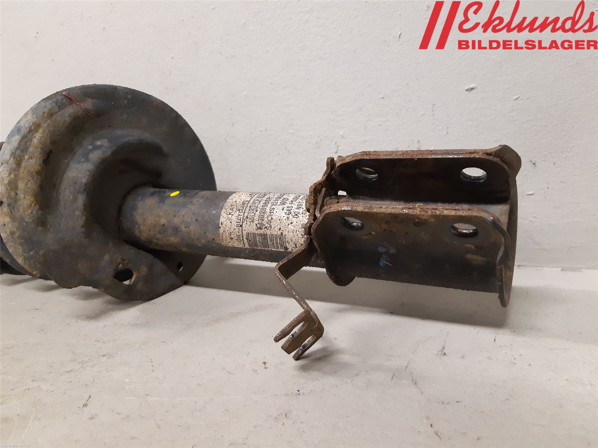 Dacia DOKKER 13- Fjäderben Fram Höger