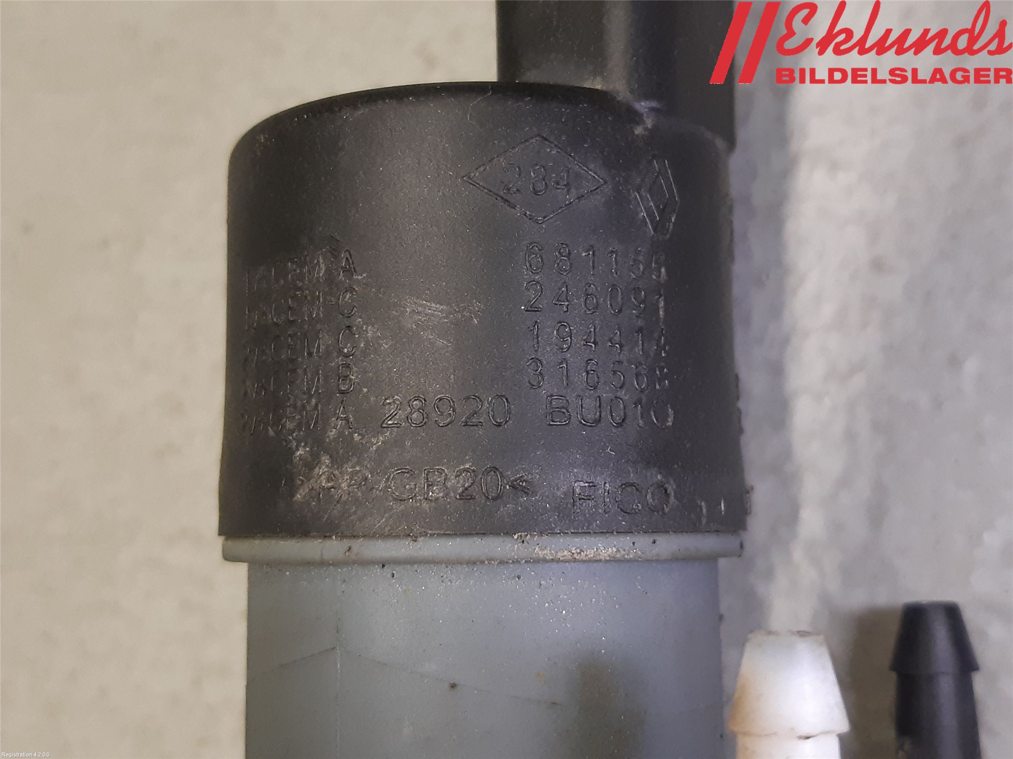 Nissan QASHQAI 17-21 Spolarpump Vindruta