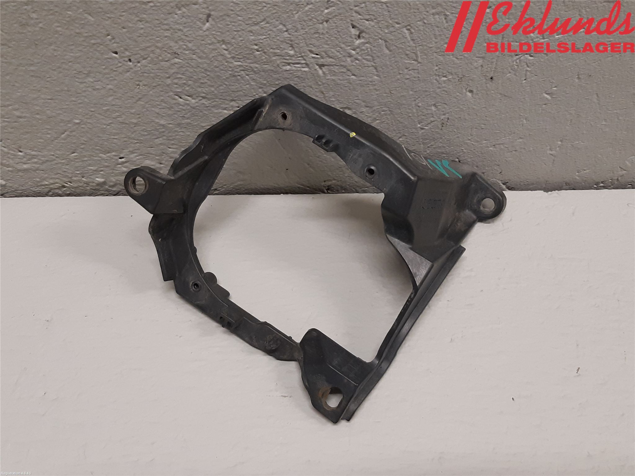 Ford MUSTANG VI 15-22 Dimljussarg Fram