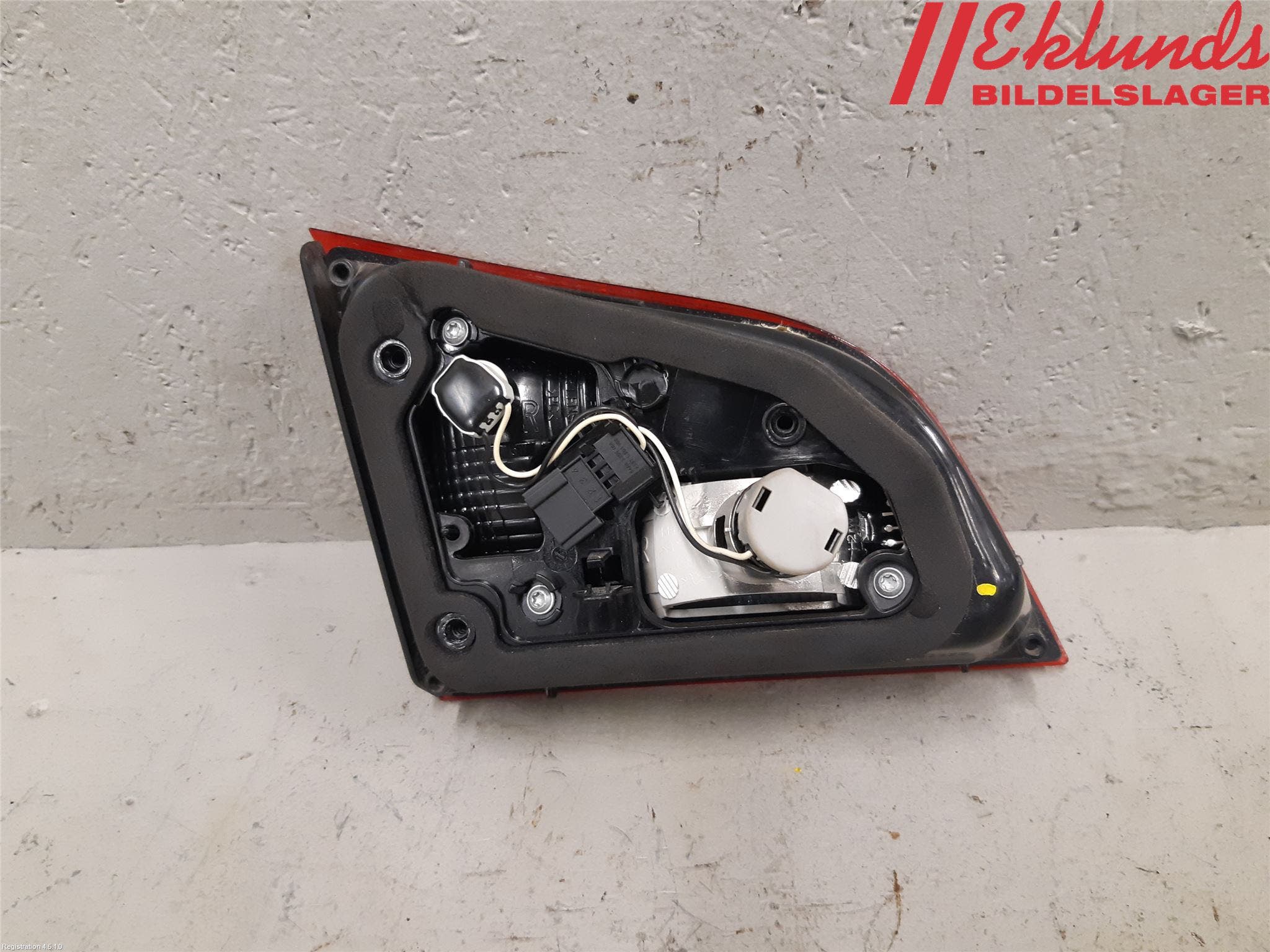 Opel ASTRA J 10-15 Bakljus Lucka Hö