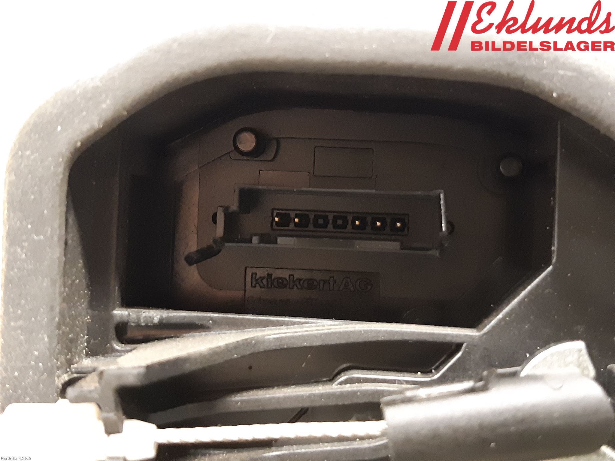 BMW 5 F10/F11/F18 09-17 Låskista-Dörrlås