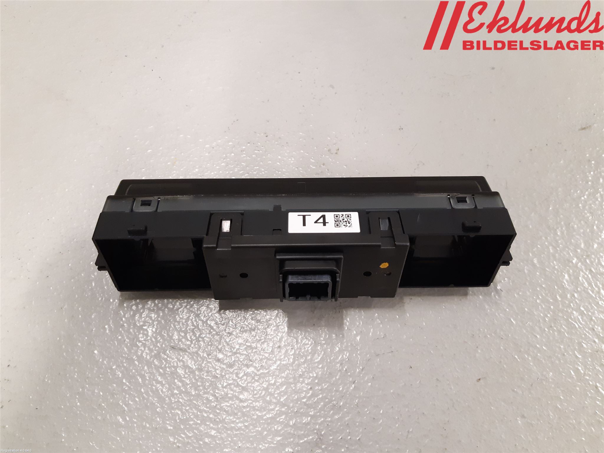 Toyota RAV4 19- Kontrolldisplay