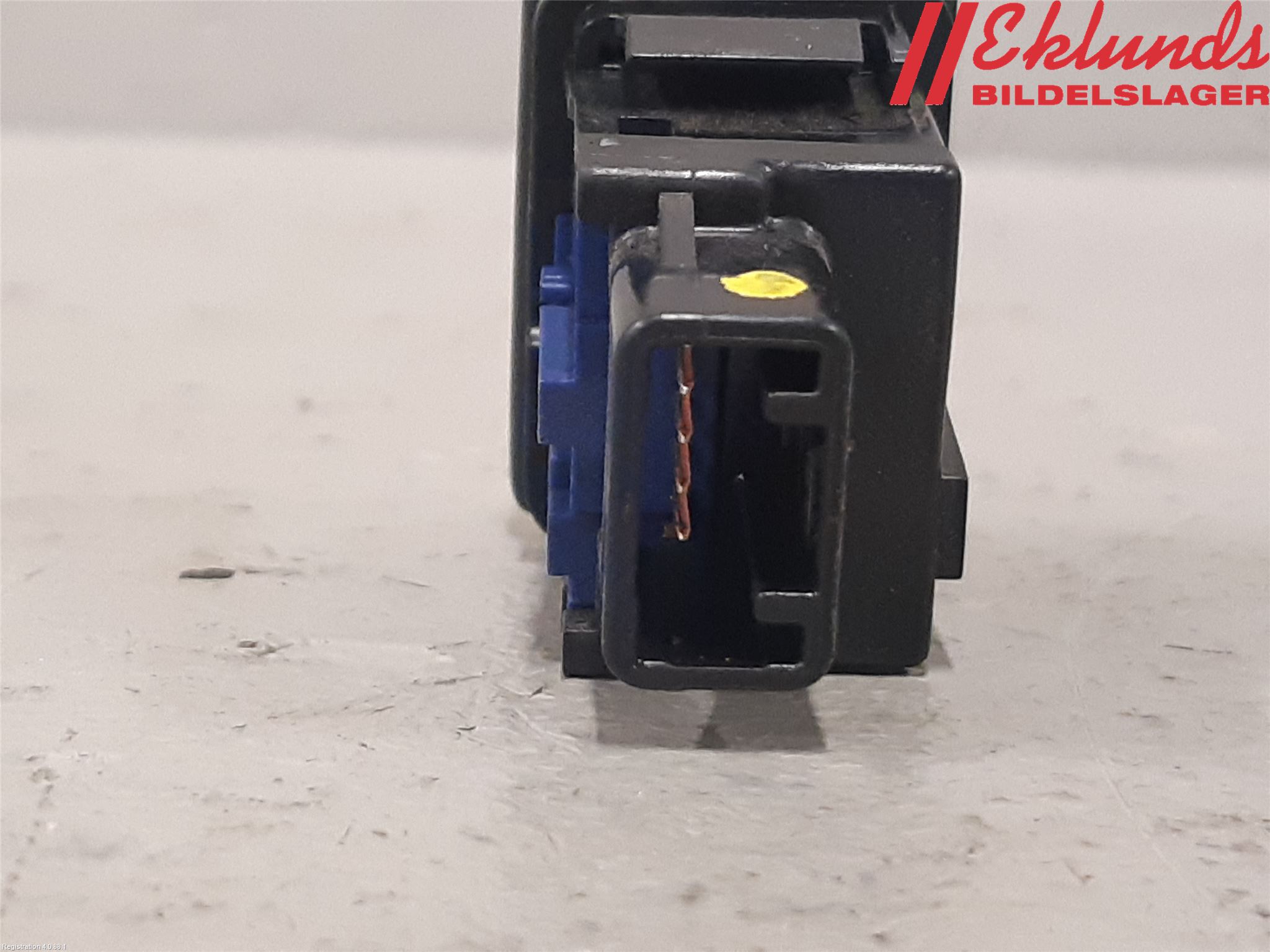 Toyota HILUX 16- Strömställare Övrigt