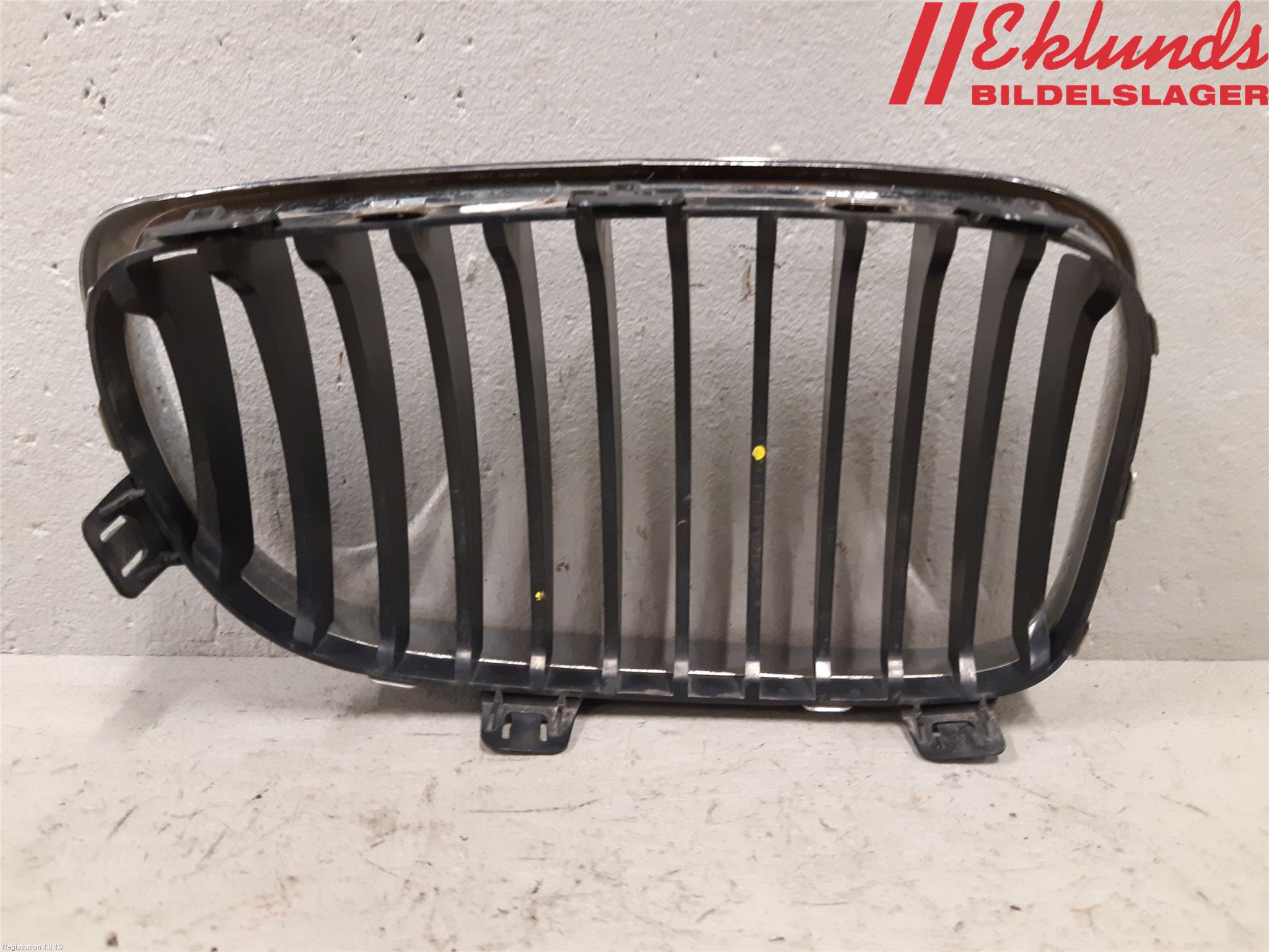 BMW 1 E87/81 5D/3D 03-11 Grilldel Vänster