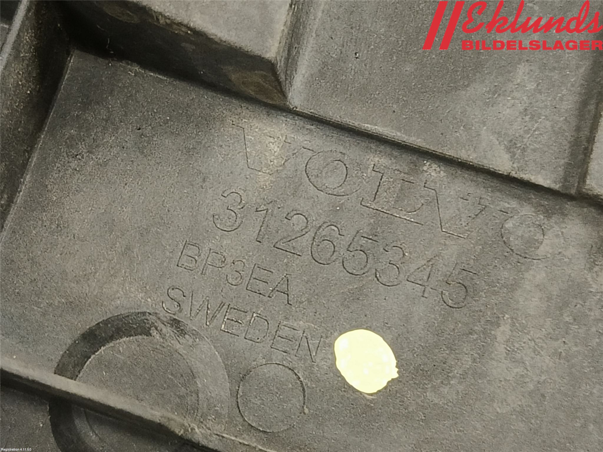 Volvo V70 08-13 Stötfångarfäste Fram Hö