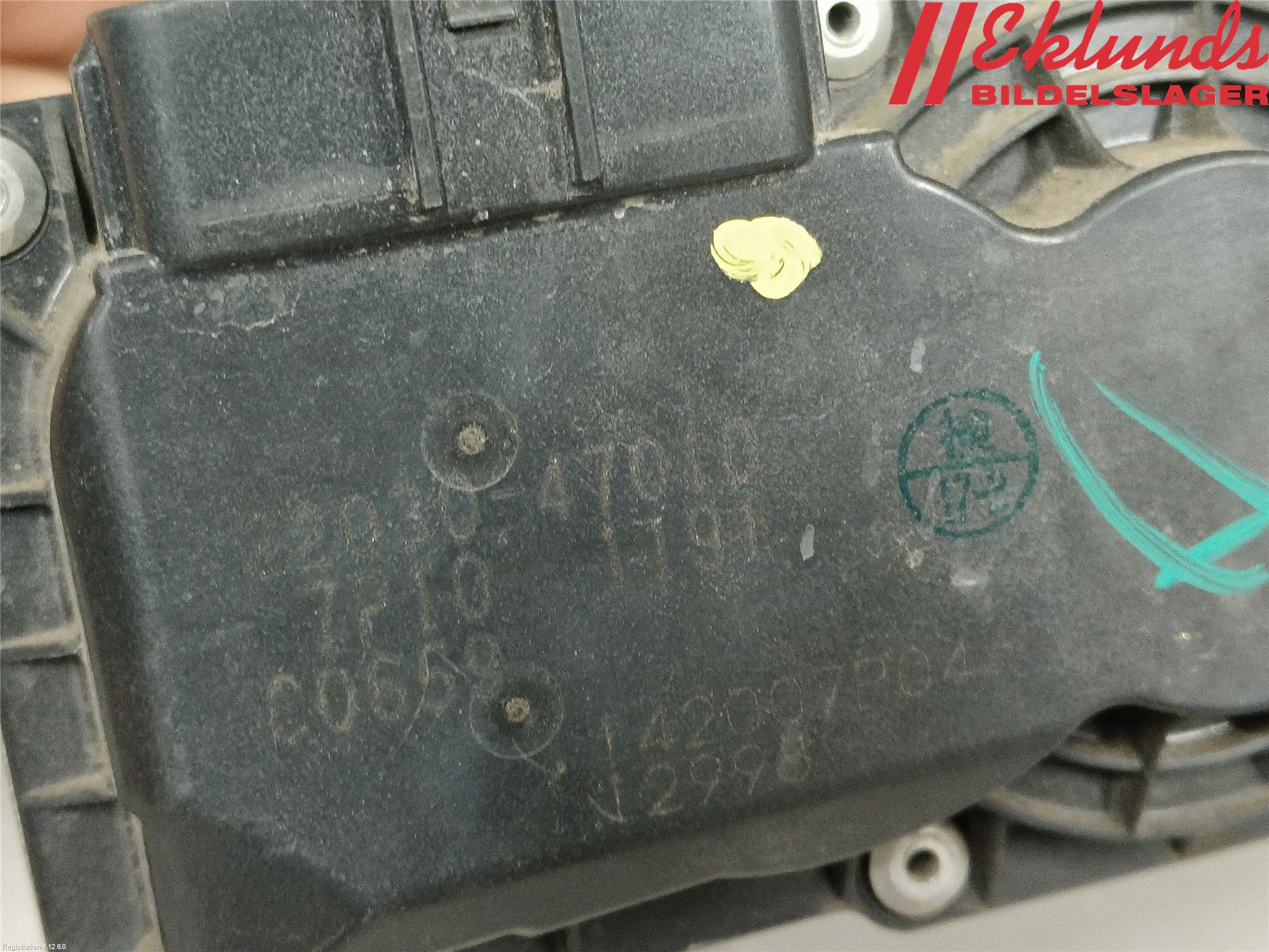 Toyota YARIS XP130 12-14 Injspjällhus
