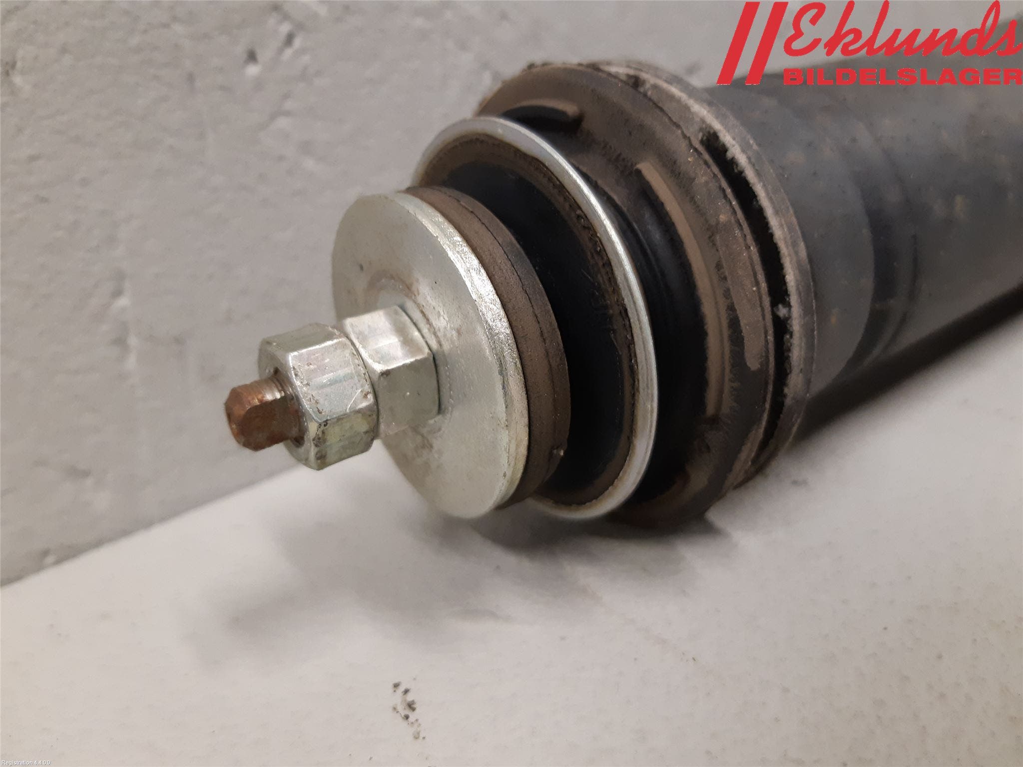 Toyota YARIS XP90 06-11 Stötdämpare Bak