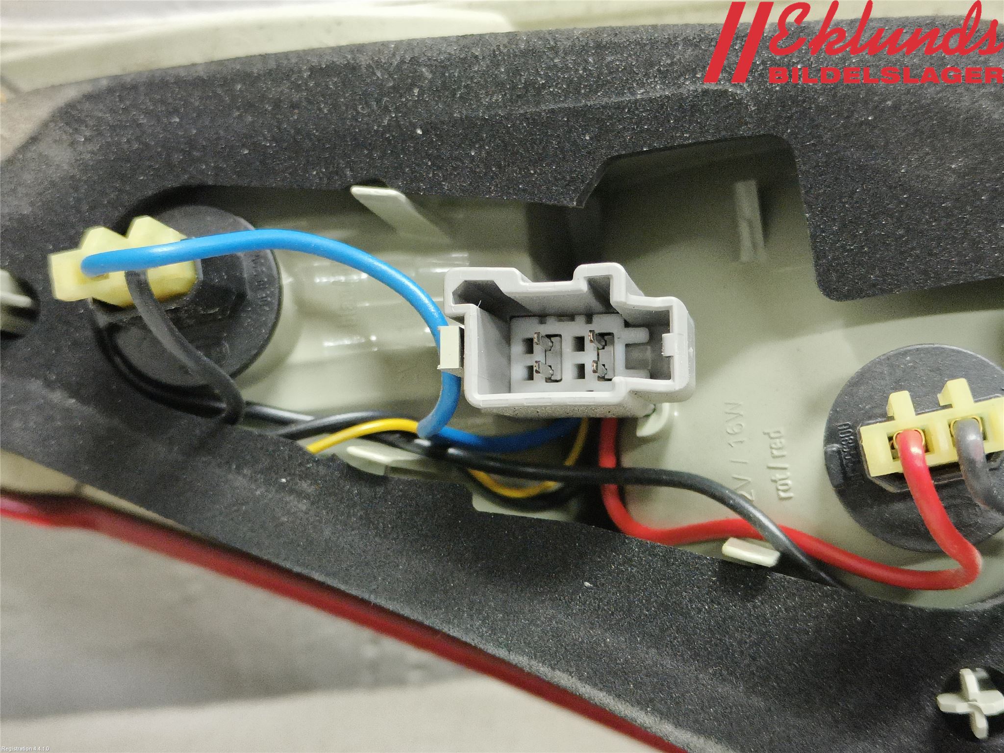 Volvo V70 08-13 Bakljus Lucka Vä