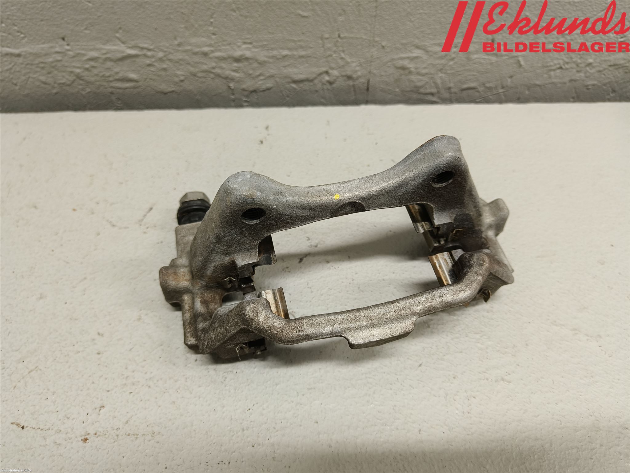 Toyota COROLLA 19- Bromsokshållare