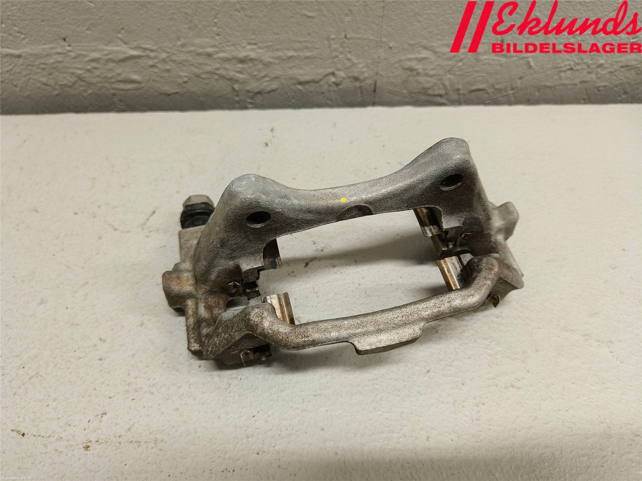 Toyota COROLLA 19- Bromsokshållare