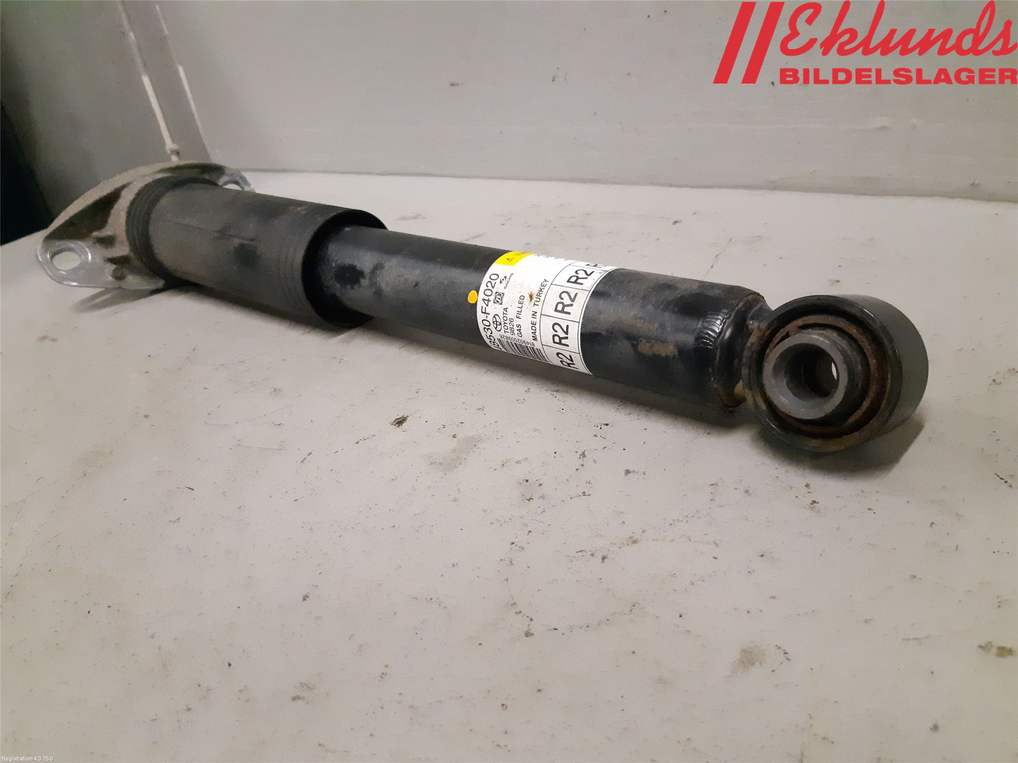 Toyota C-HR 16-23 Stötdämpare Bak