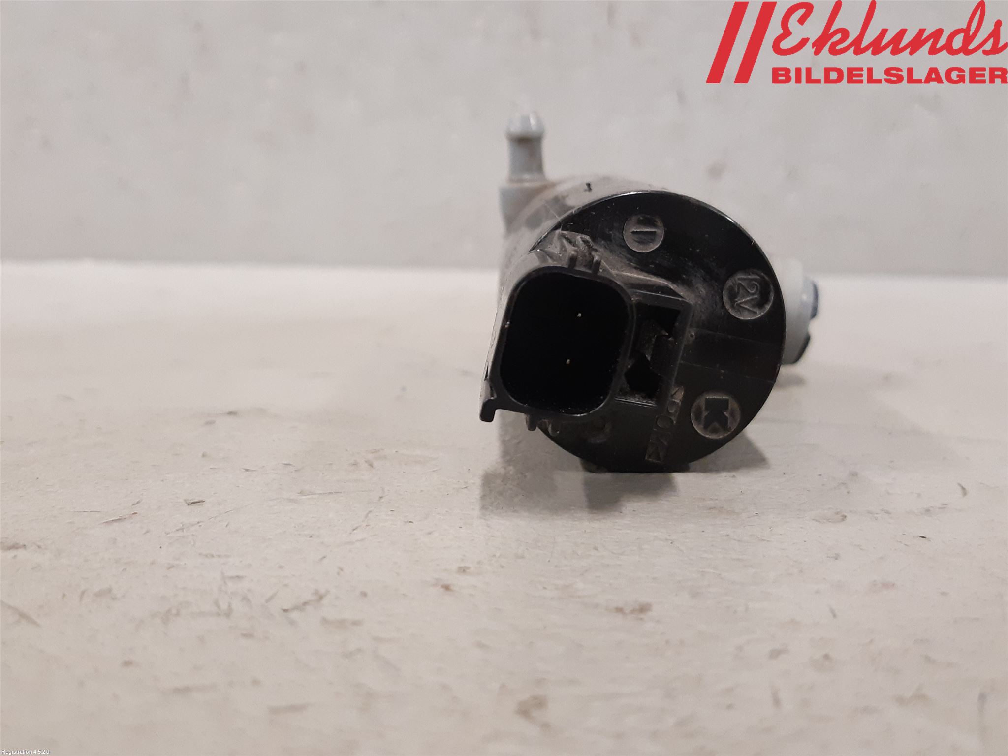 Volvo V90 17->> Spolarpump Högtryck