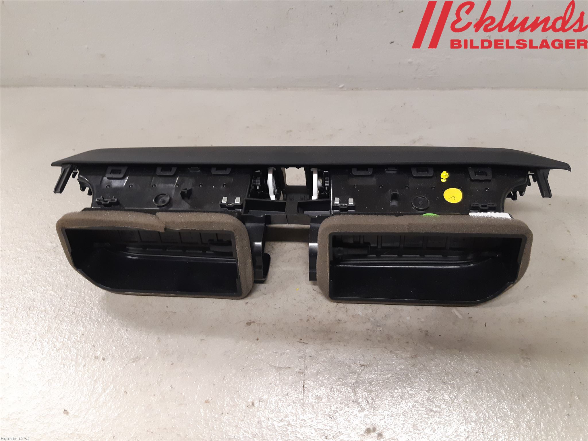 Alfa GIULIA Defrosterkanal-Munstycke