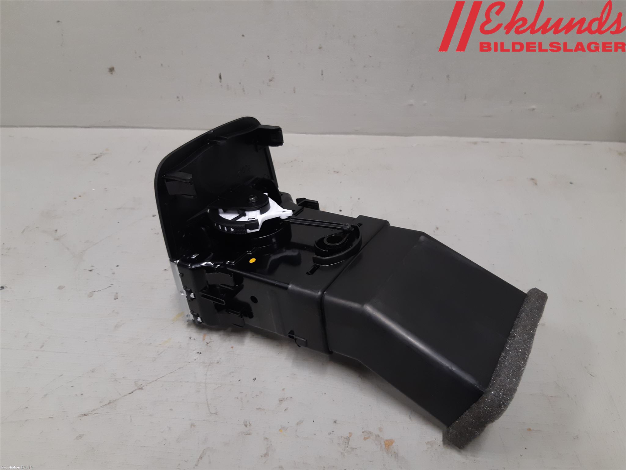 Audi A3/S3 8V 13-20 Defrosterkanal-Munstycke