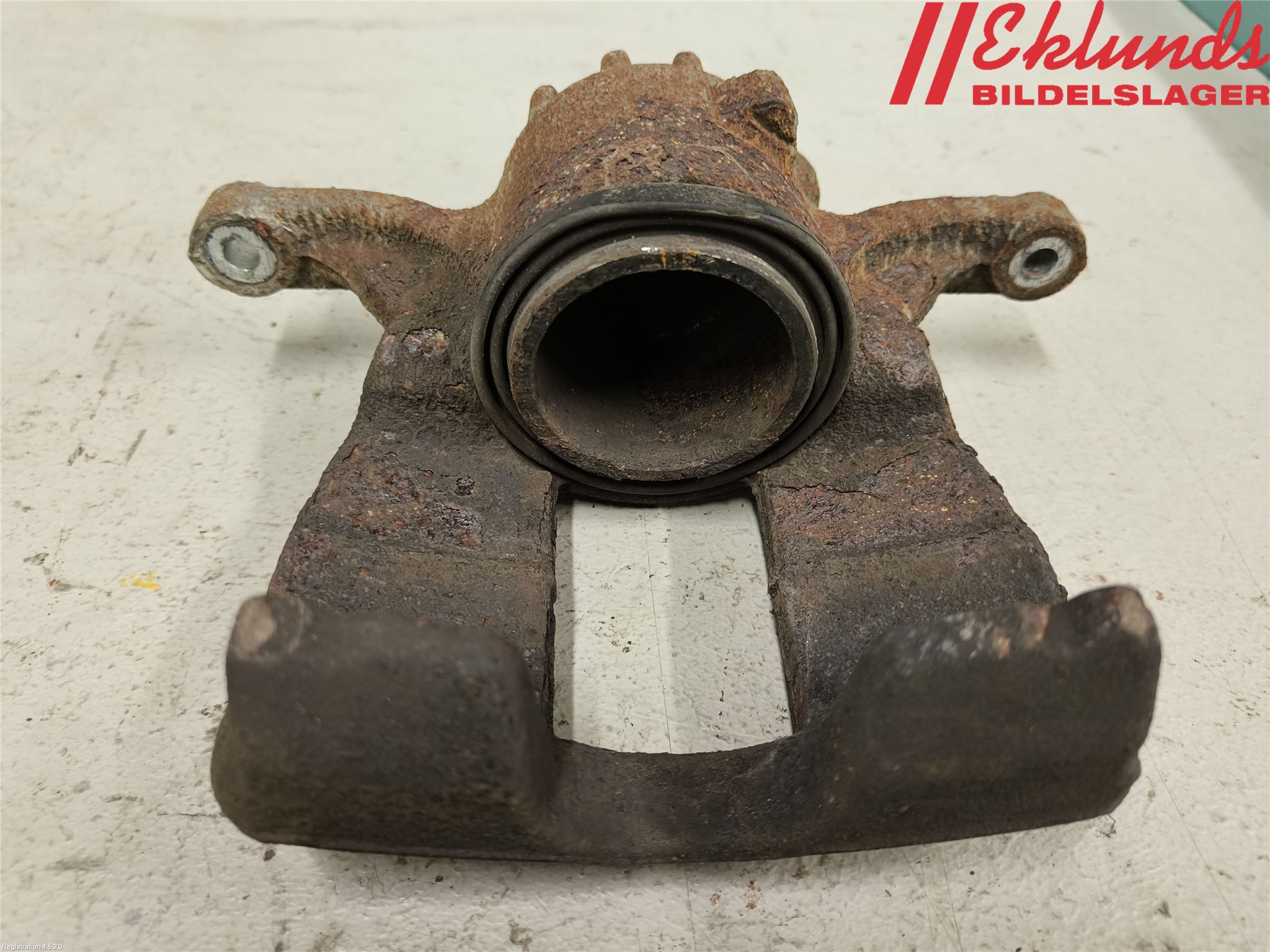 Nissan NV300 16-22 Bromsok Fram Höger