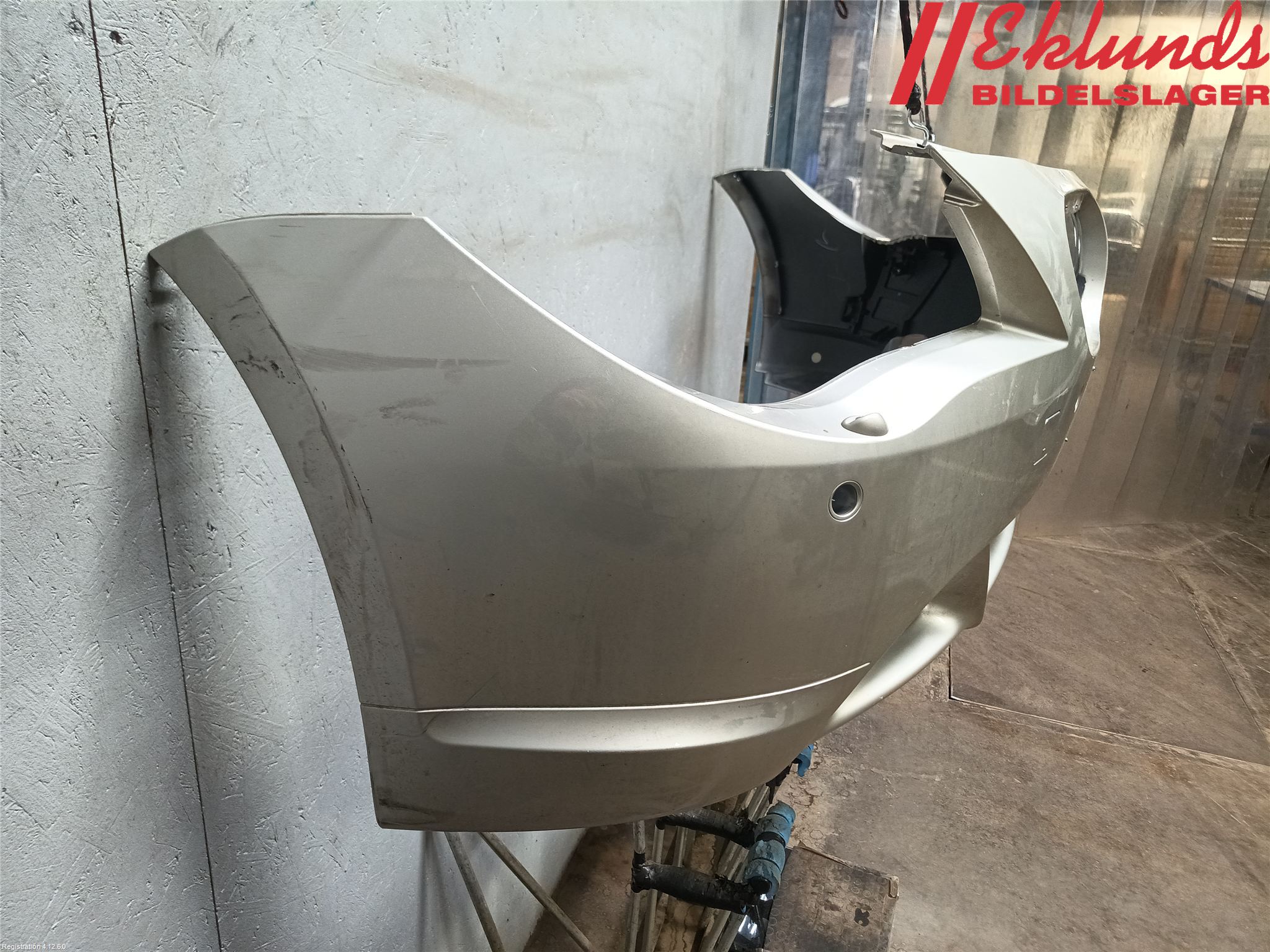 BMW 6 E63/64    02-10 Stötfångarbeklädnad Fram