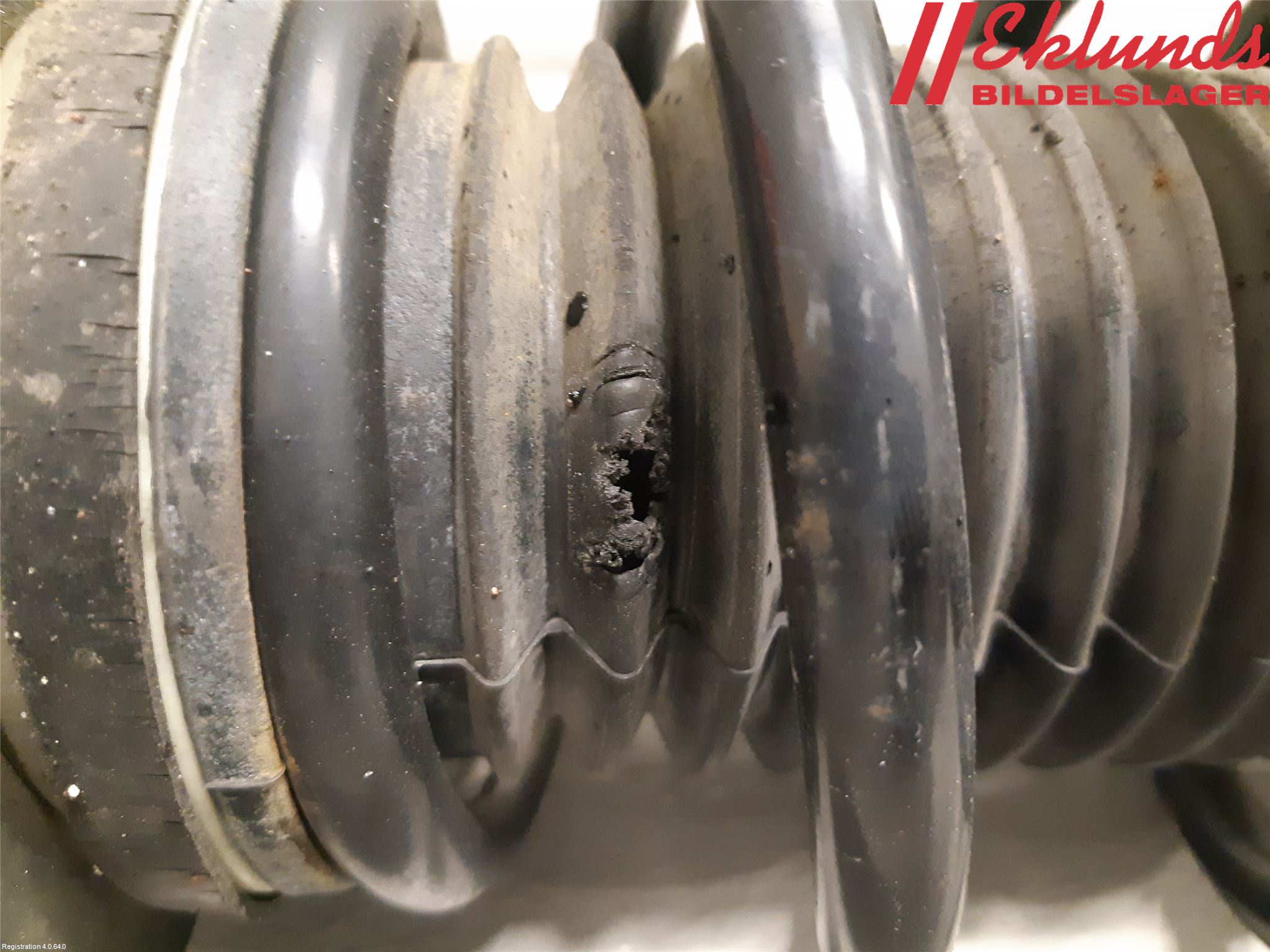 Peugeot BIPPER Fjäderben Fram Vänster