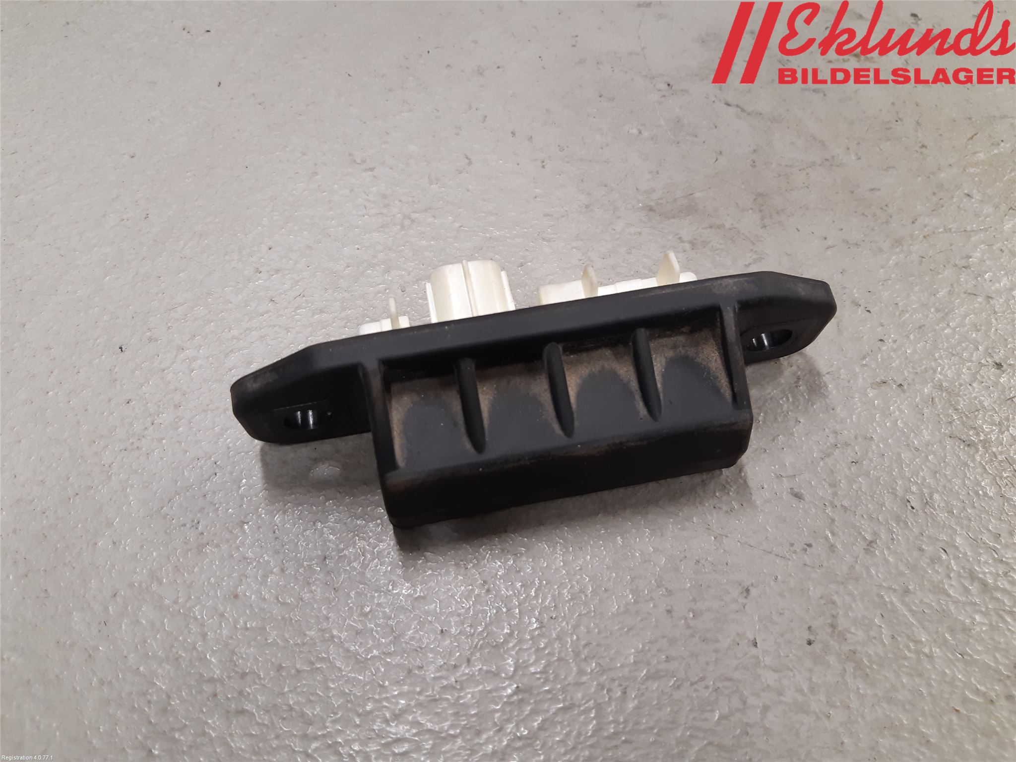 Toyota RAV4 19- Bakluckehandtag