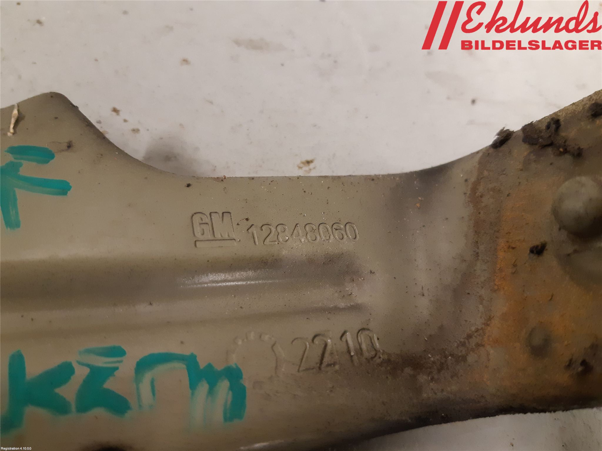 Saab 9-5 10-12 Skärmfäste Fram Vä